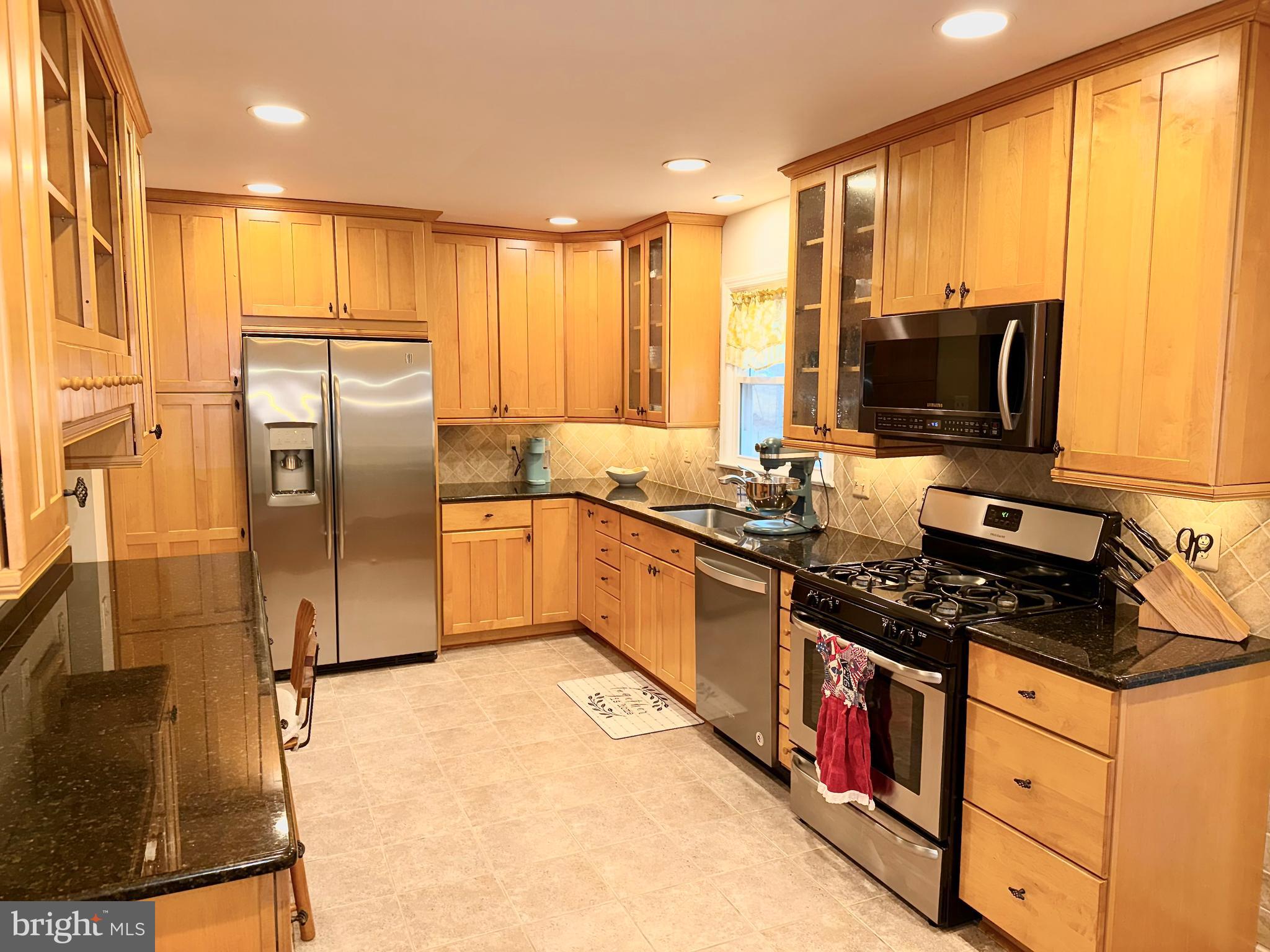 SHELTON SHOP - Residential