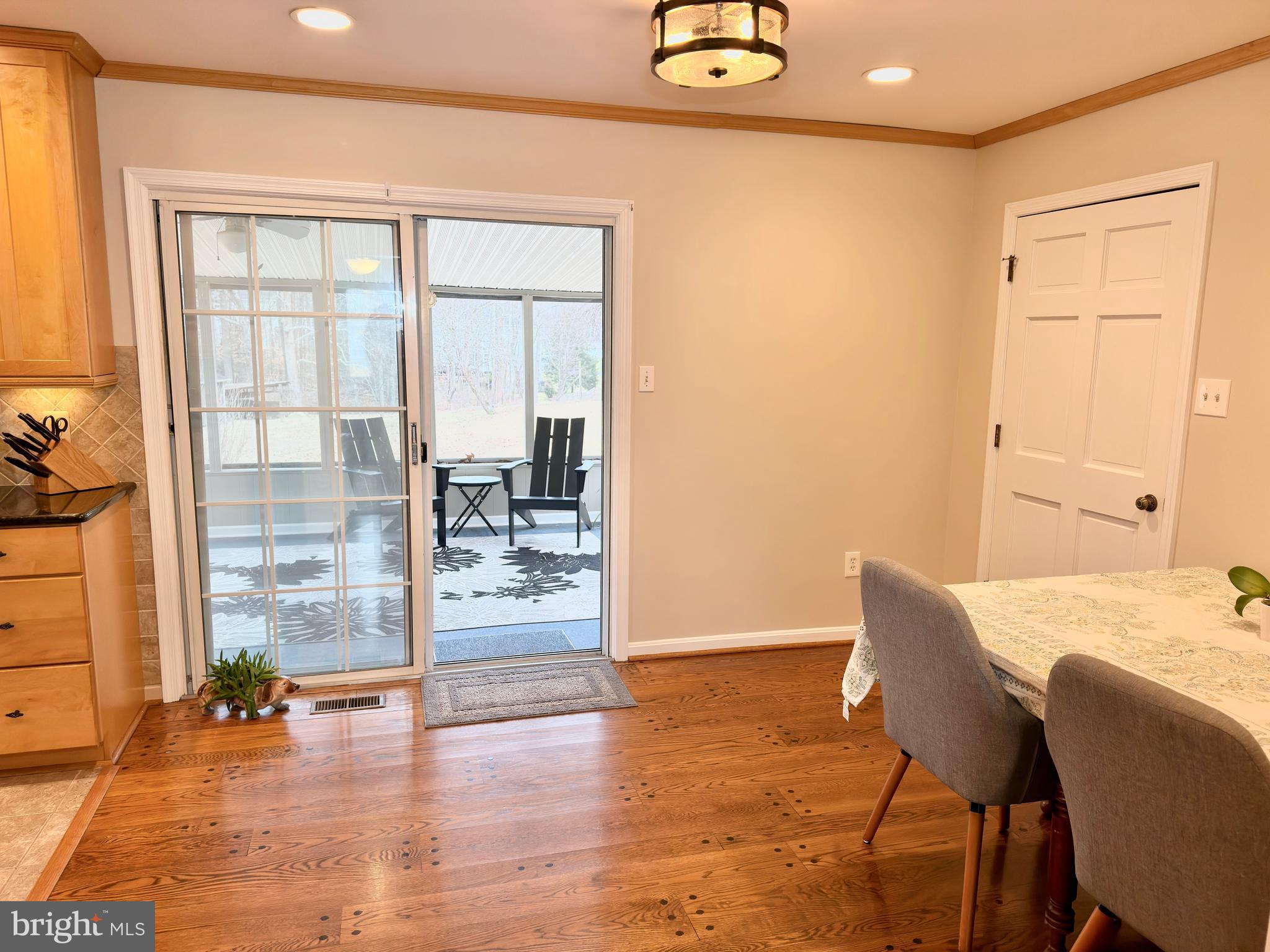 SHELTON SHOP - Residential