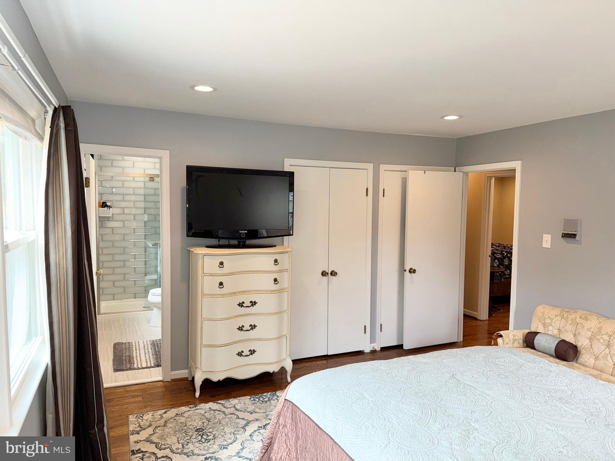 SHELTON SHOP - Residential