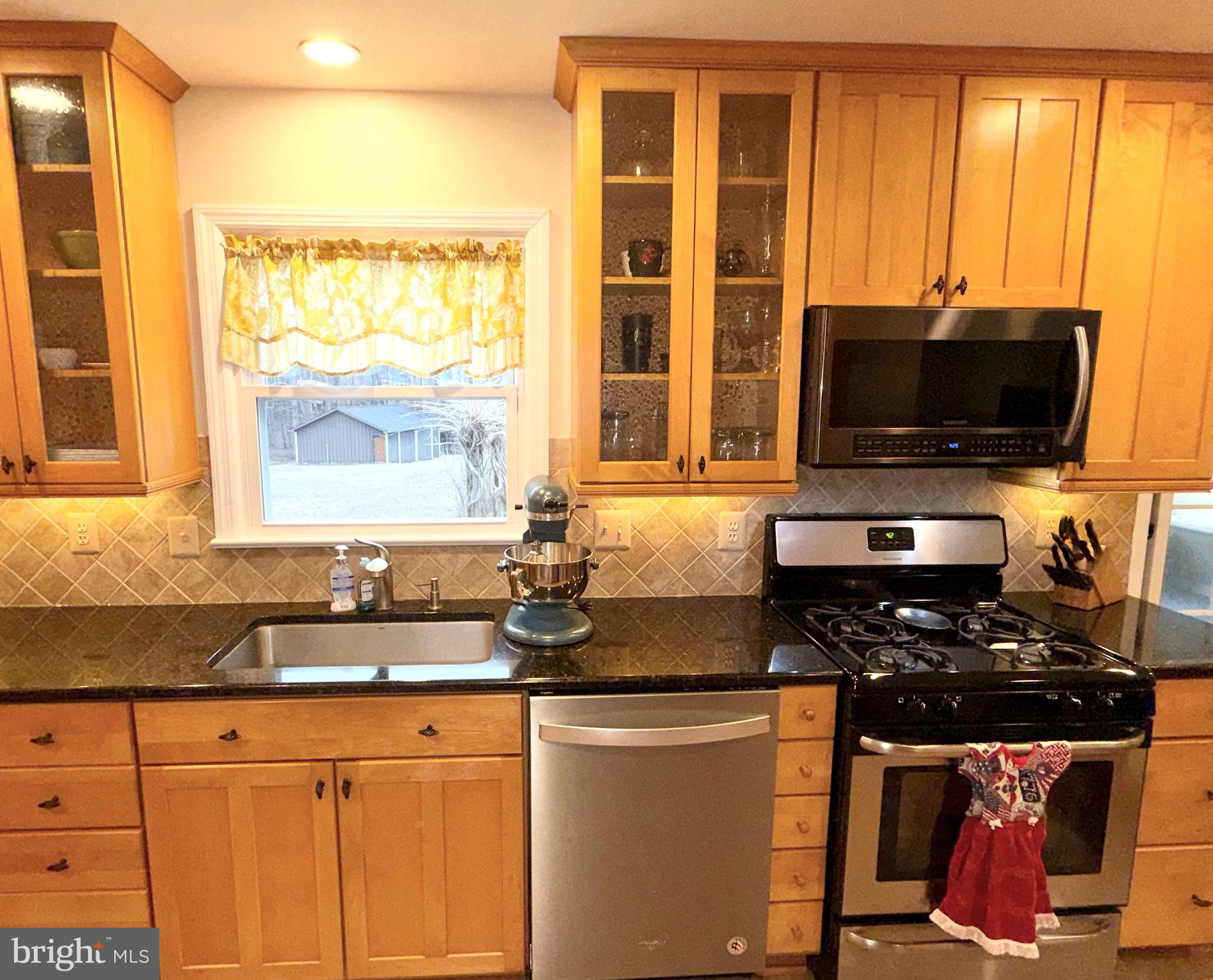 SHELTON SHOP - Residential