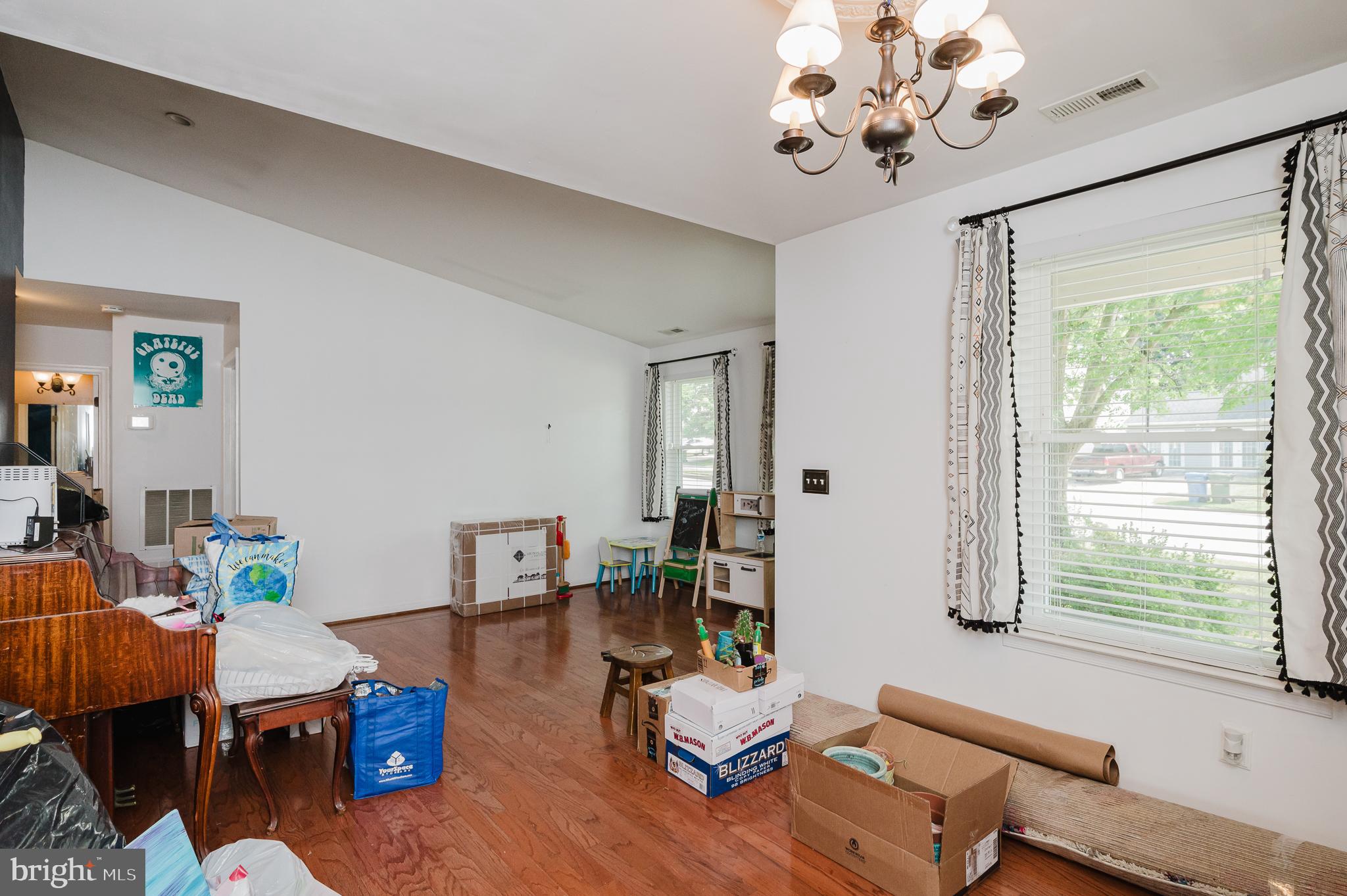 RIVERSIDE - Residential