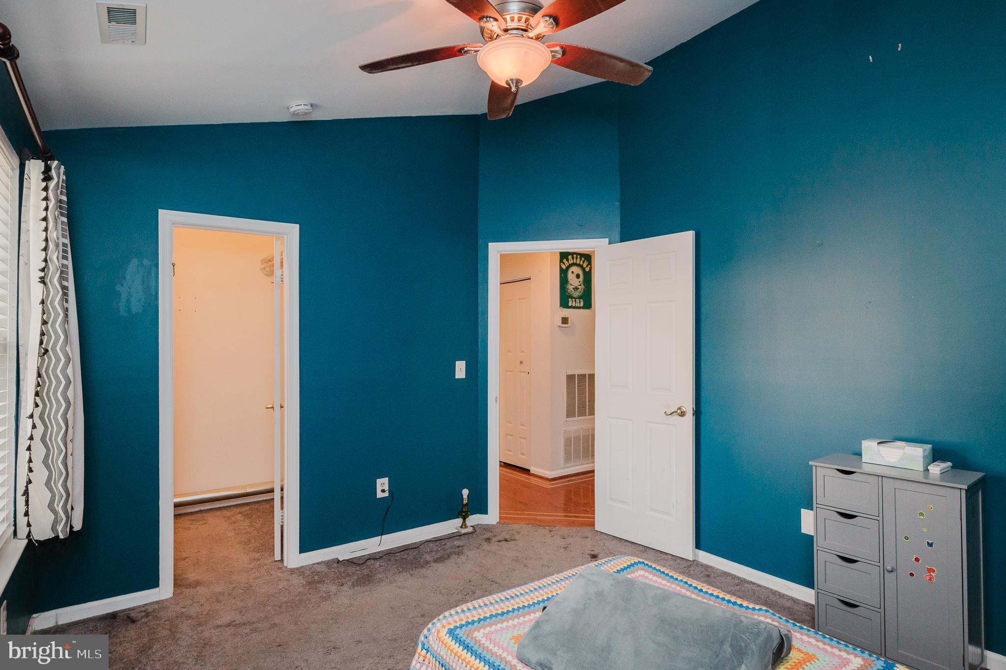 RIVERSIDE - Residential