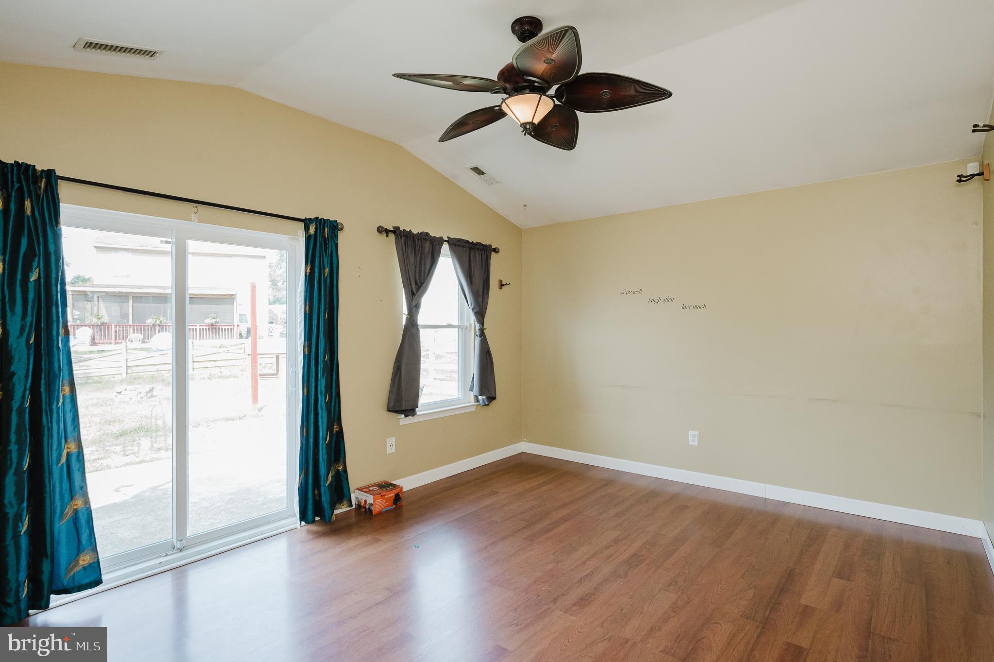 RIVERSIDE - Residential