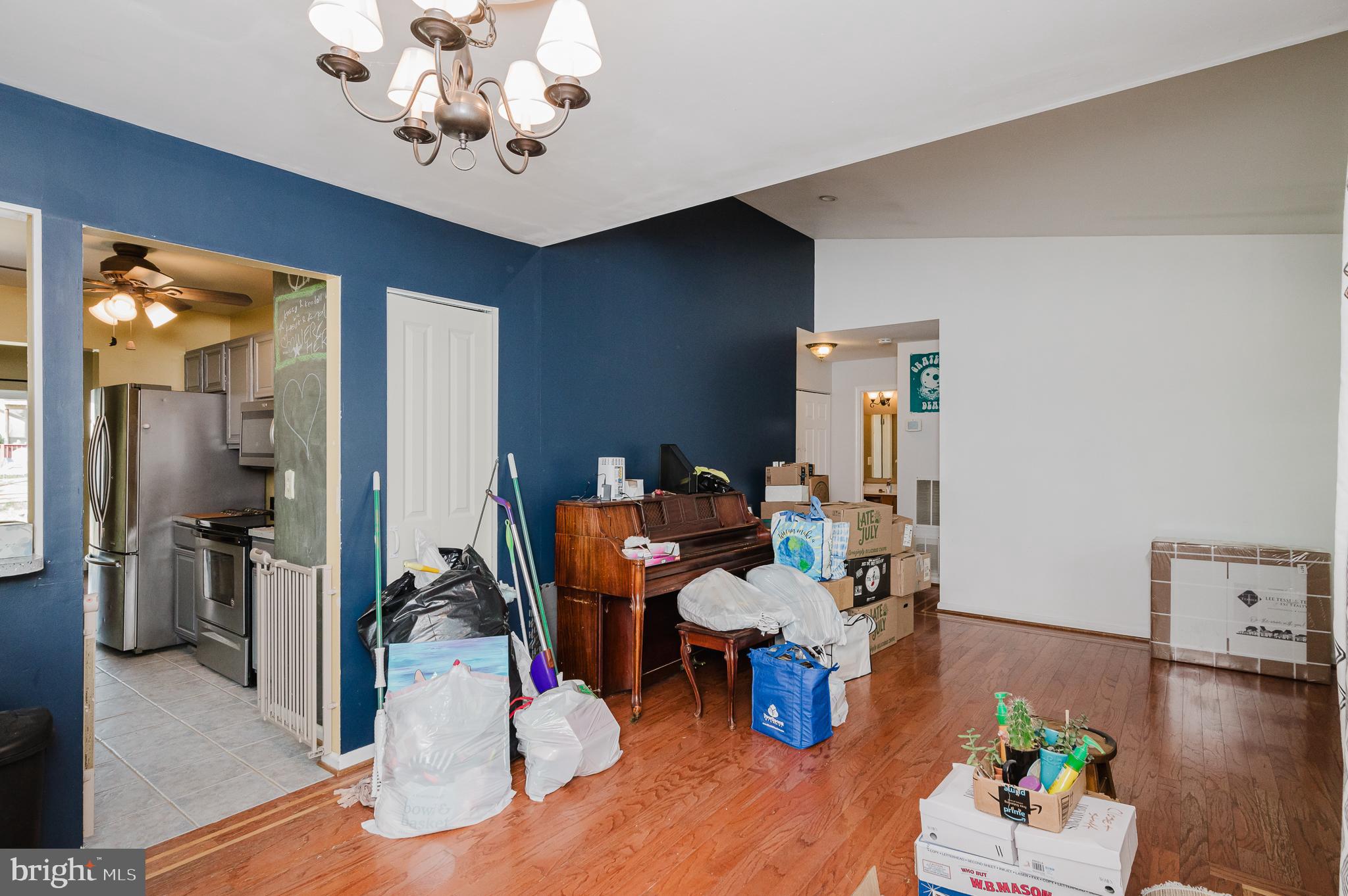 RIVERSIDE - Residential