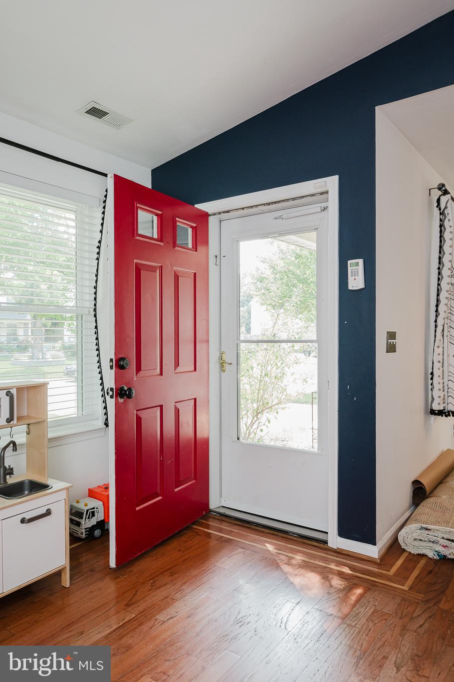 RIVERSIDE - Residential