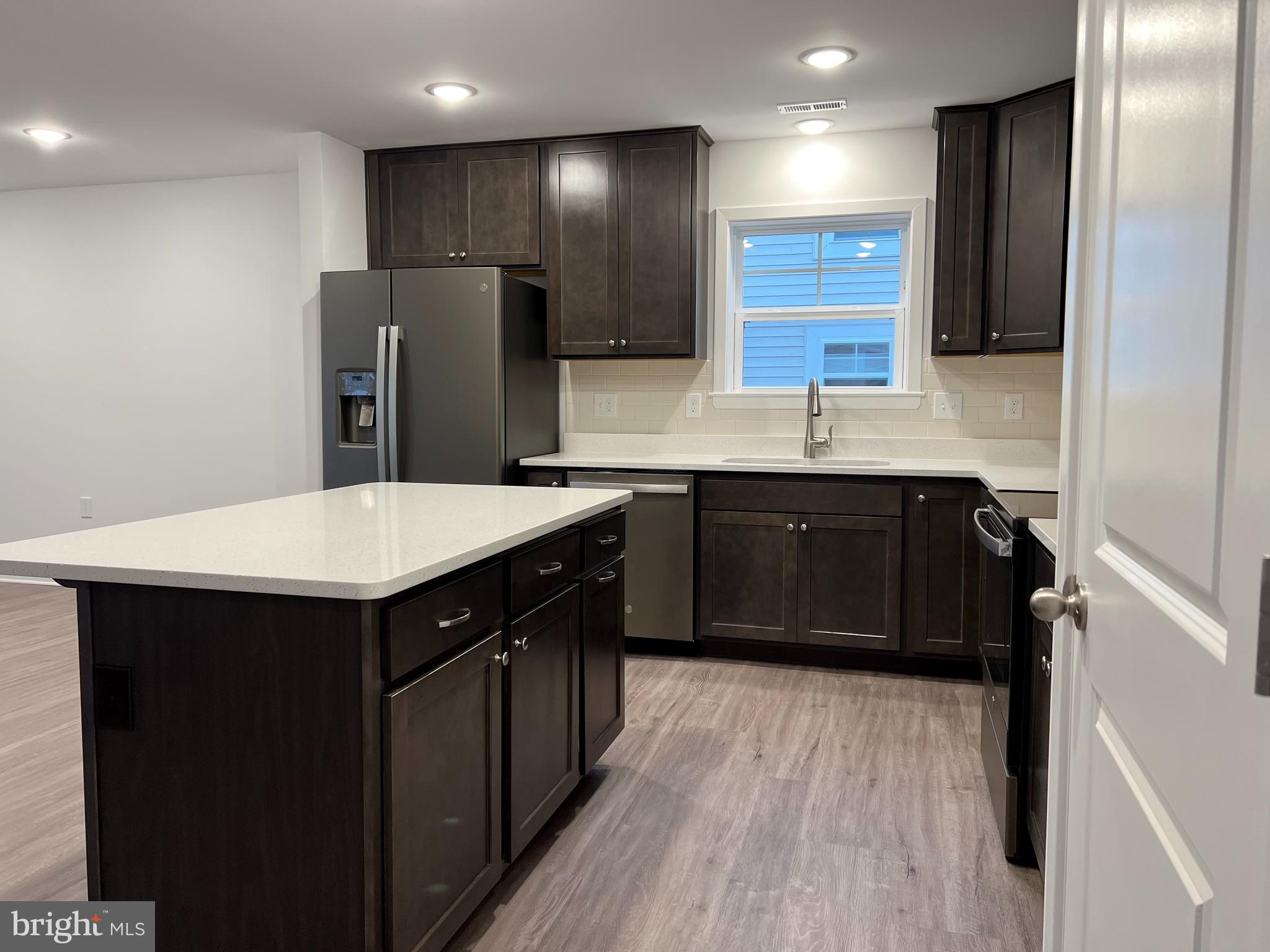 CARDINAL POINTE - Residential