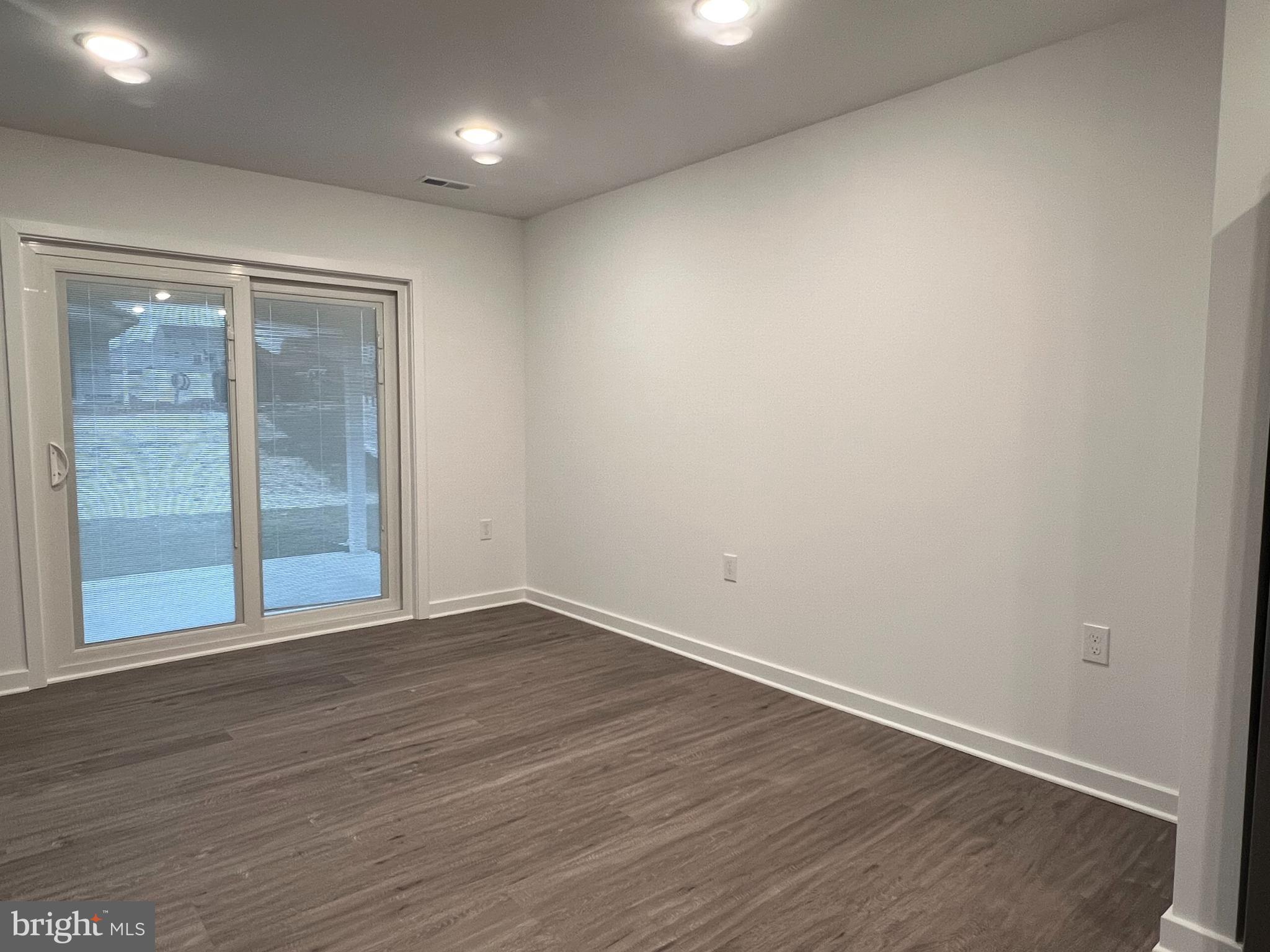 CARDINAL POINTE - Residential