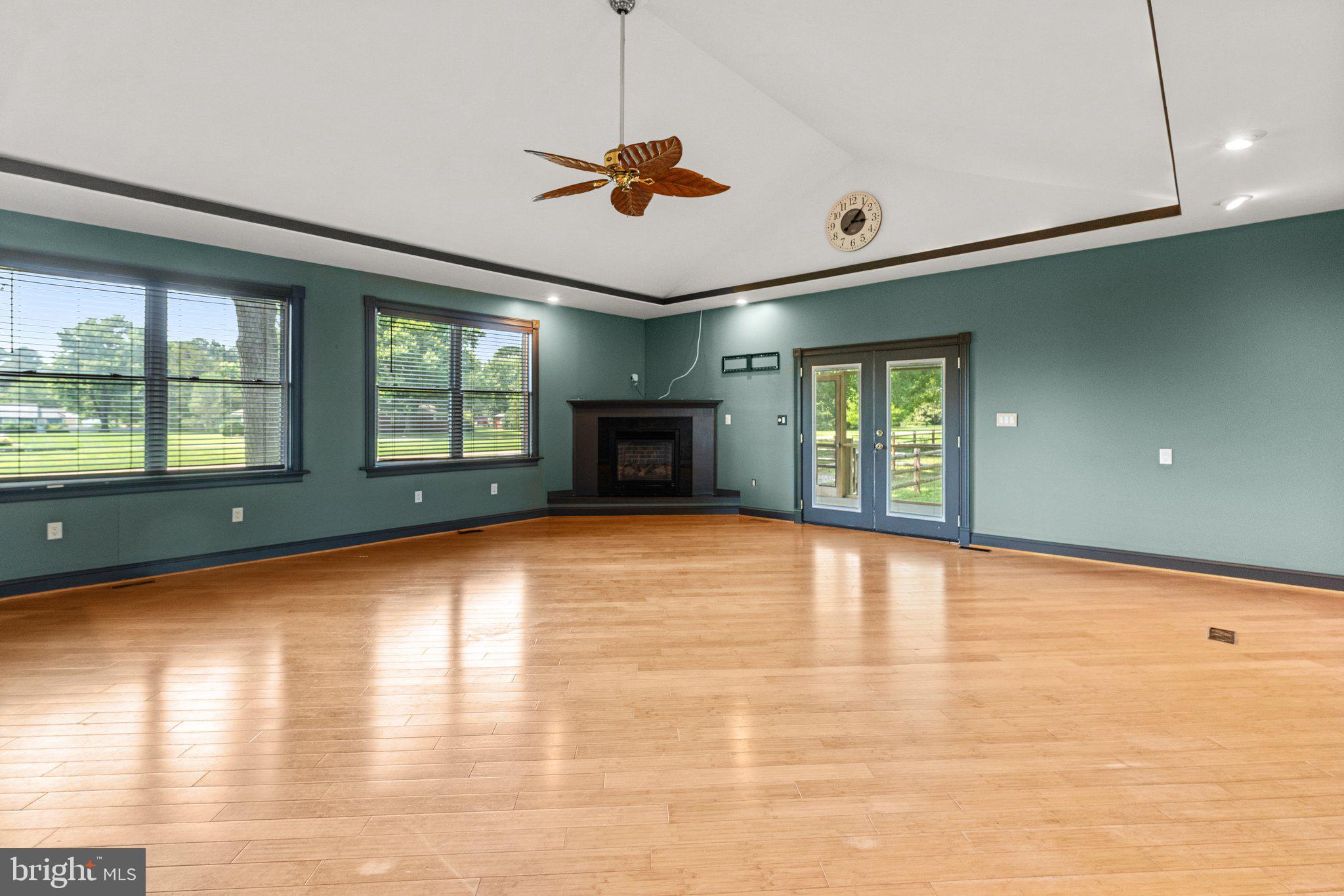 LANCASTER - Residential