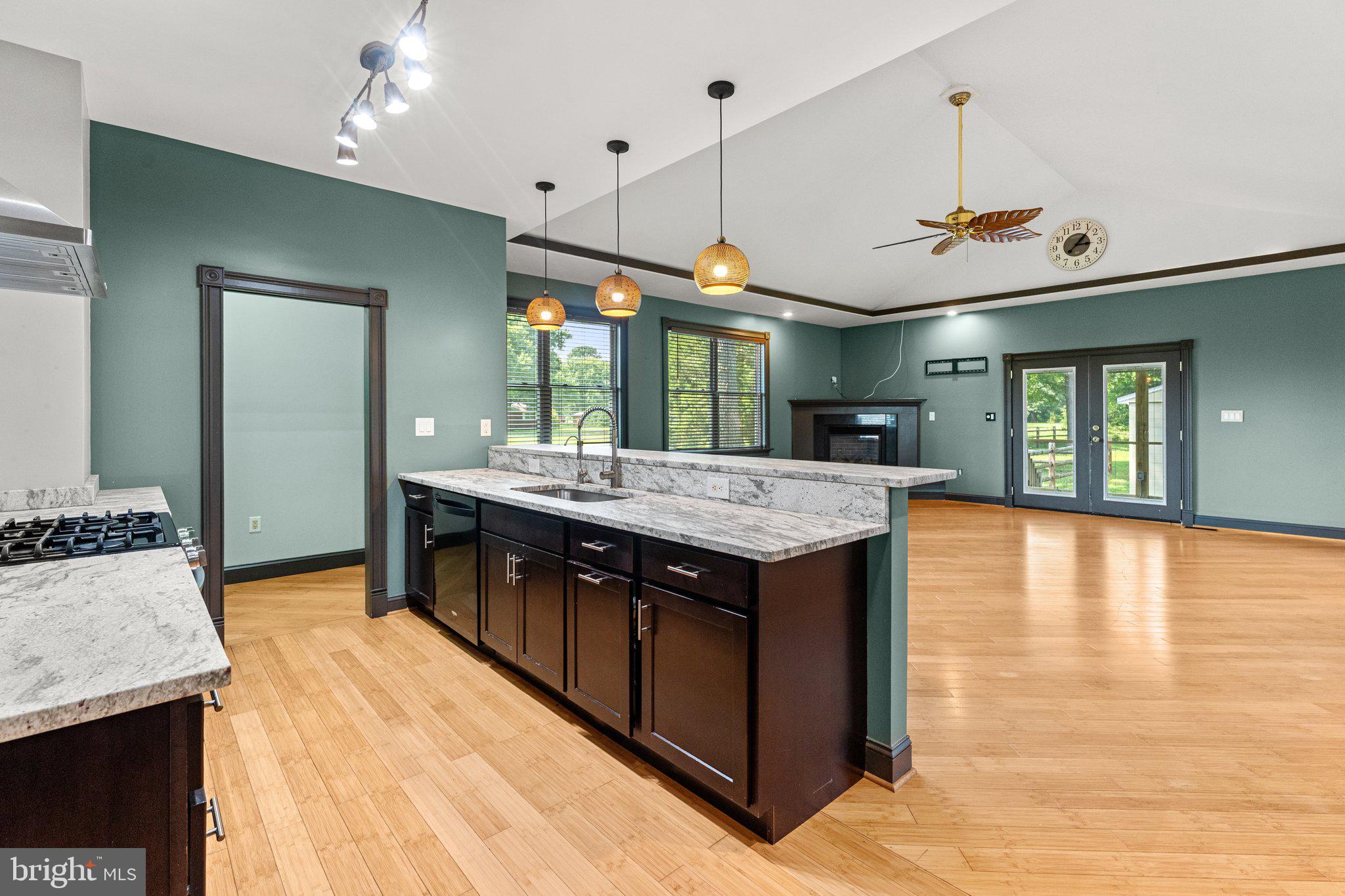 LANCASTER - Residential