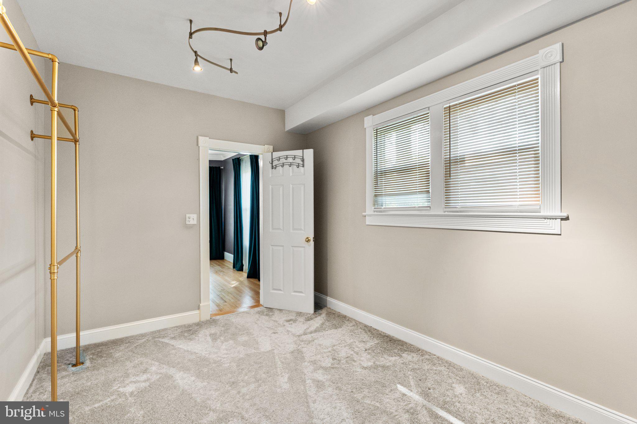 LANCASTER - Residential