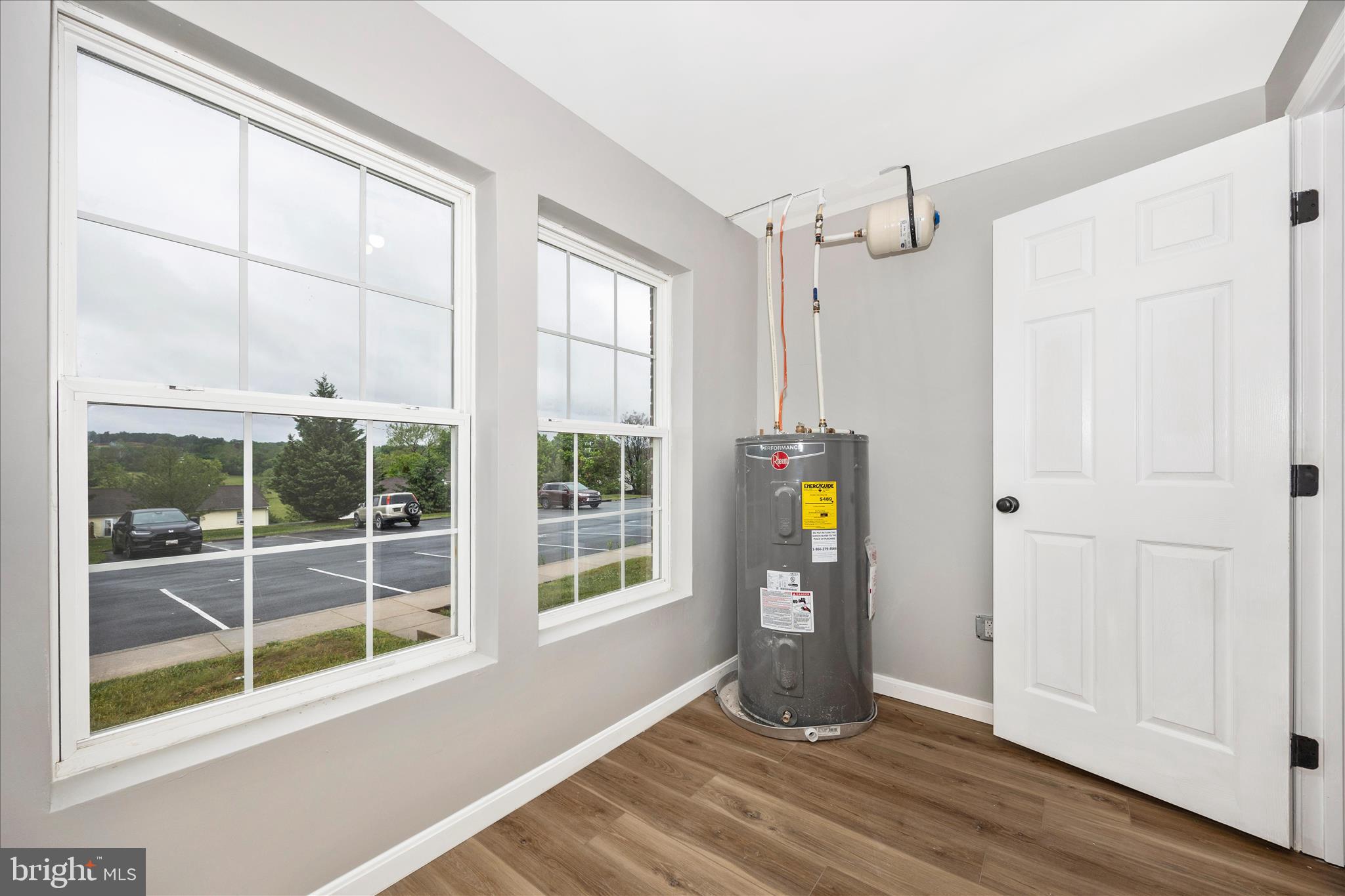 FAIRWAYS WEST - Residential
