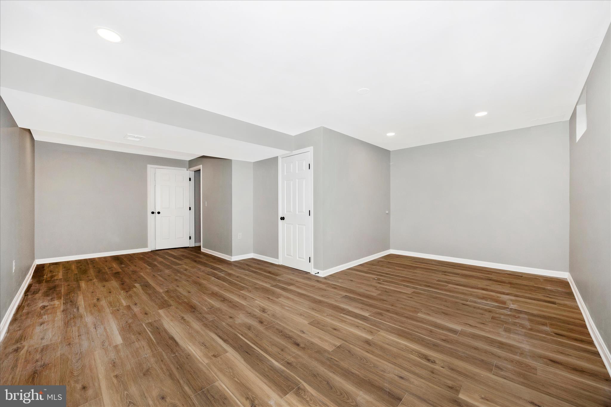 FAIRWAYS WEST - Residential
