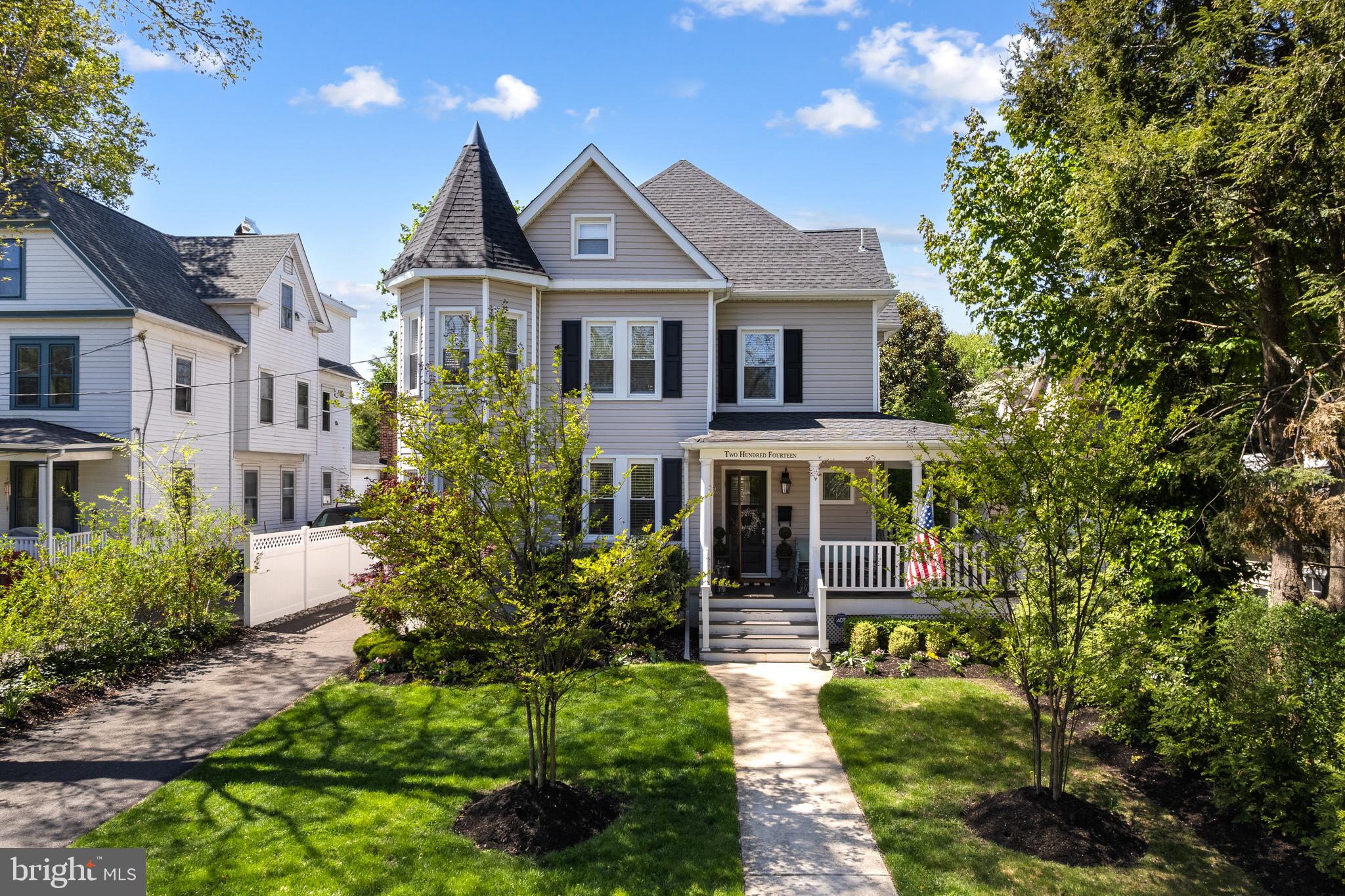 214 N ATLANTIC AVENUE