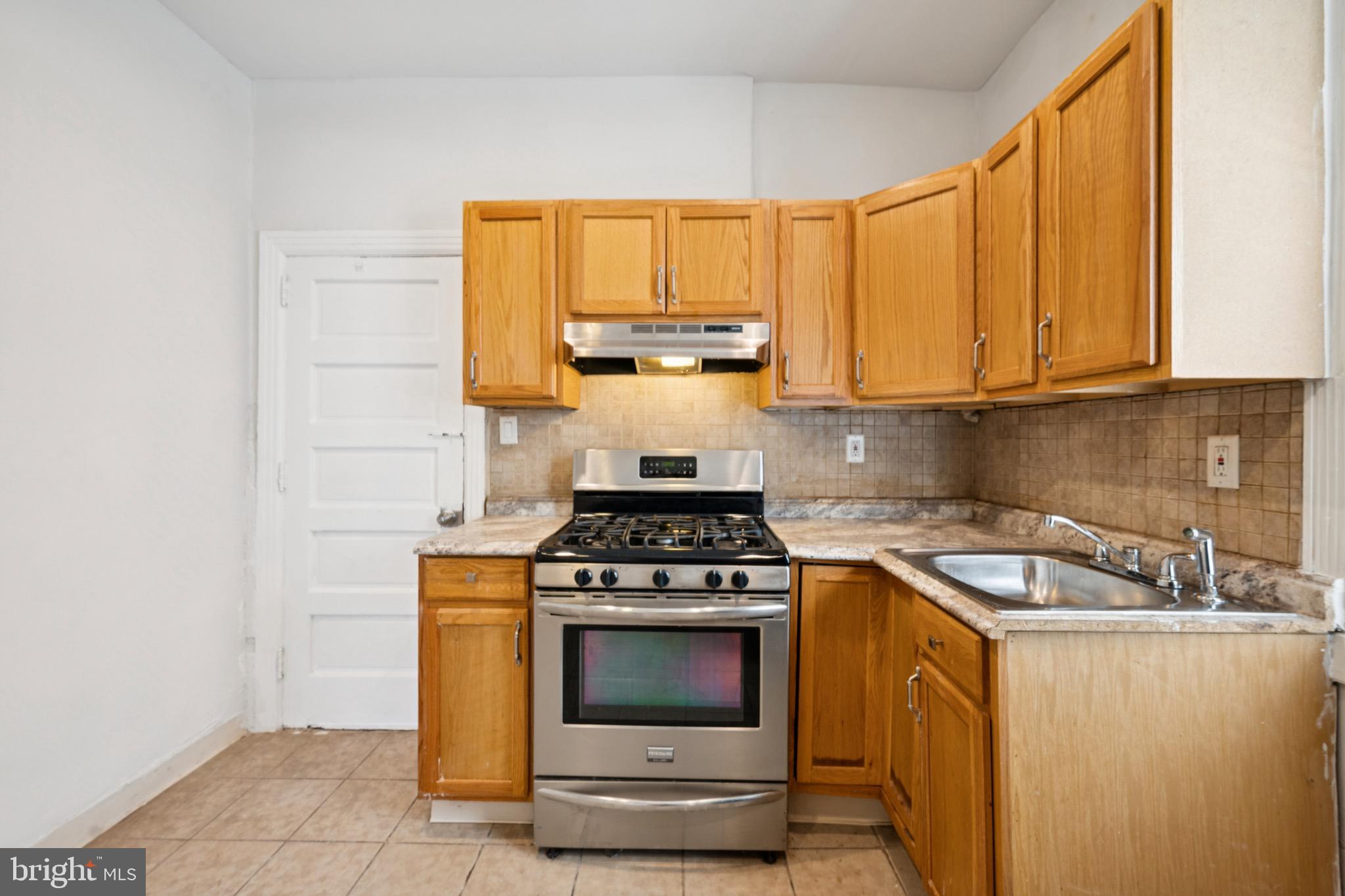 STRAWBERRY MANSION - Residential