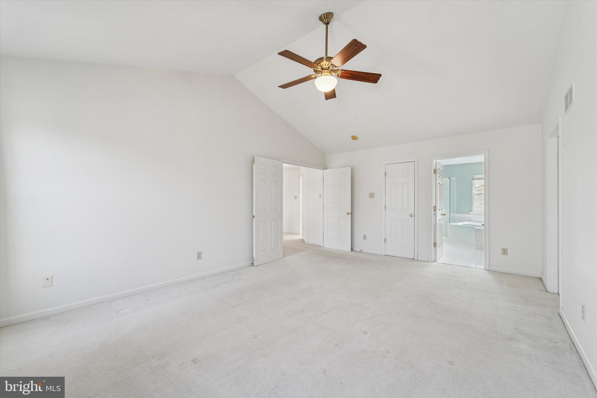 WHITEWOODS - Residential