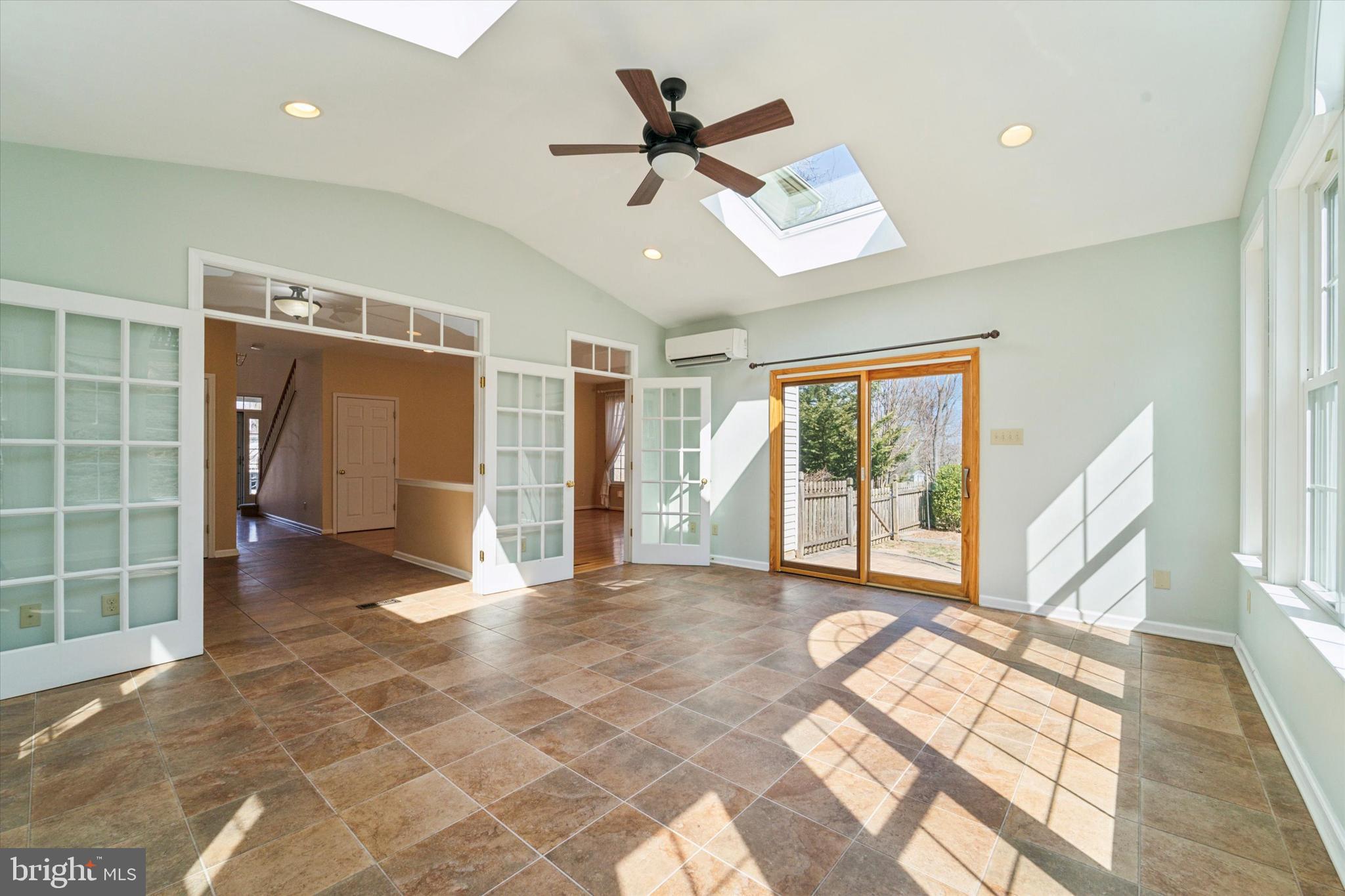 WHITEWOODS - Residential