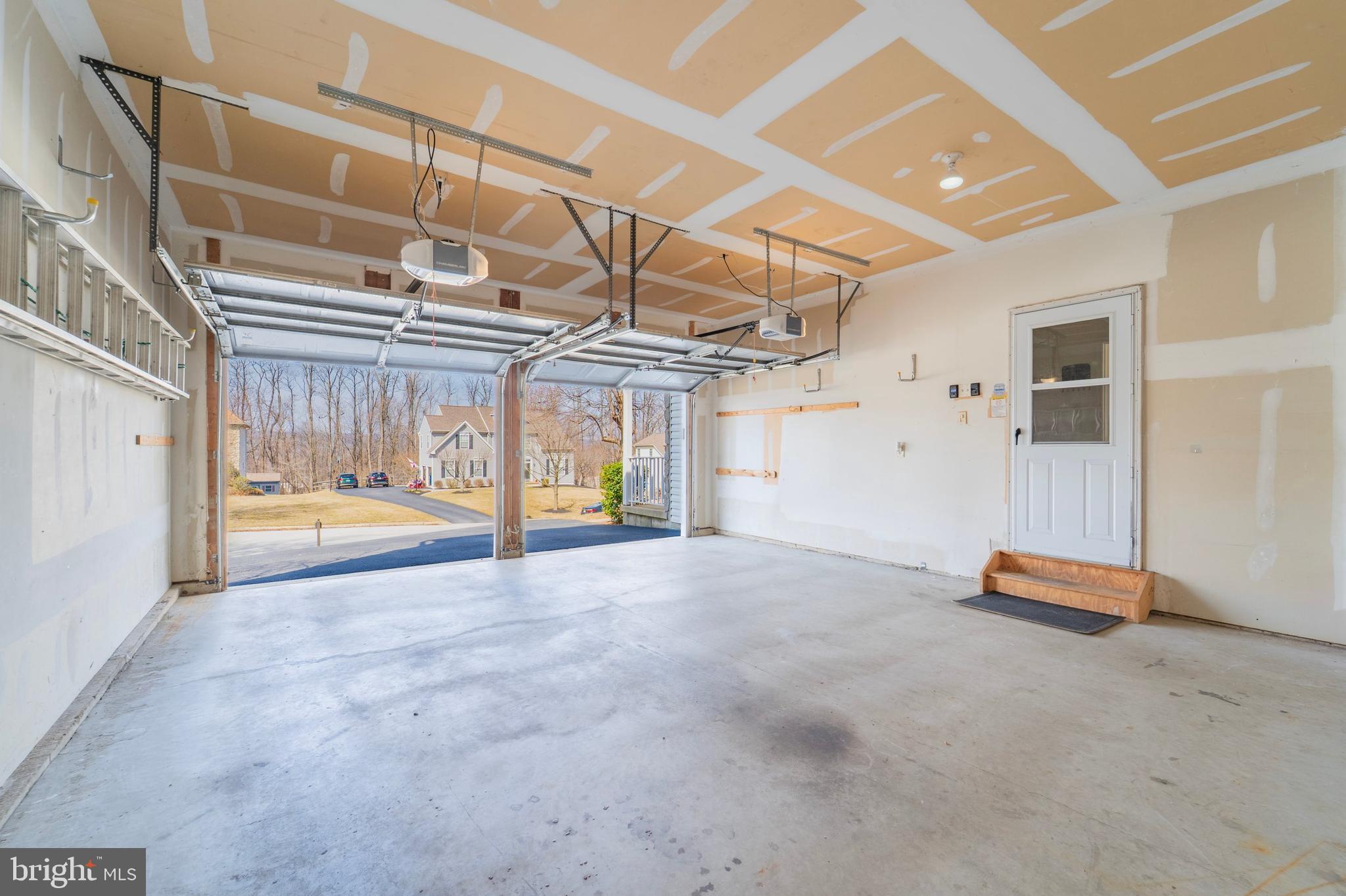 WHITEWOODS - Residential