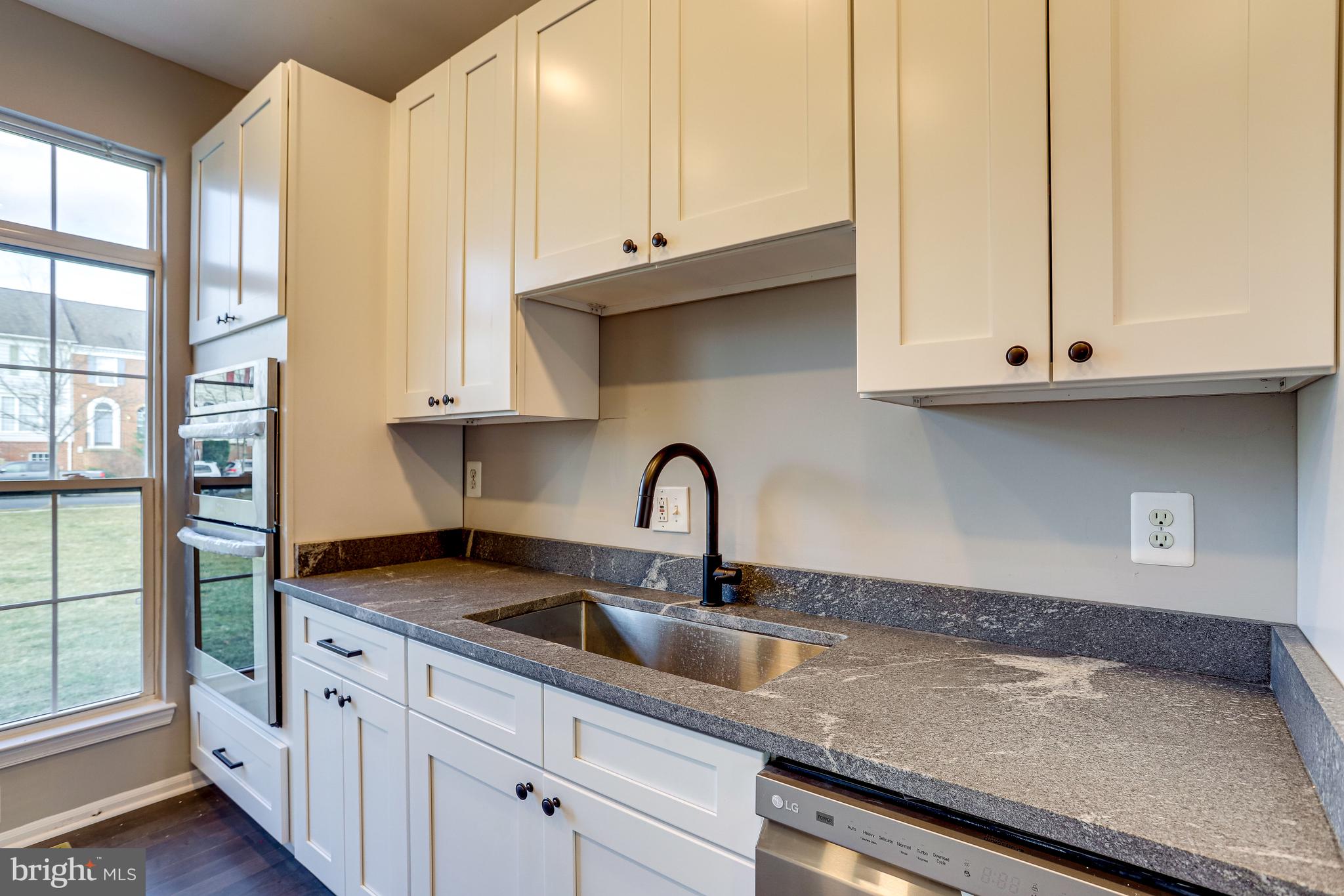 BELMONT GREENE - Residential Lease