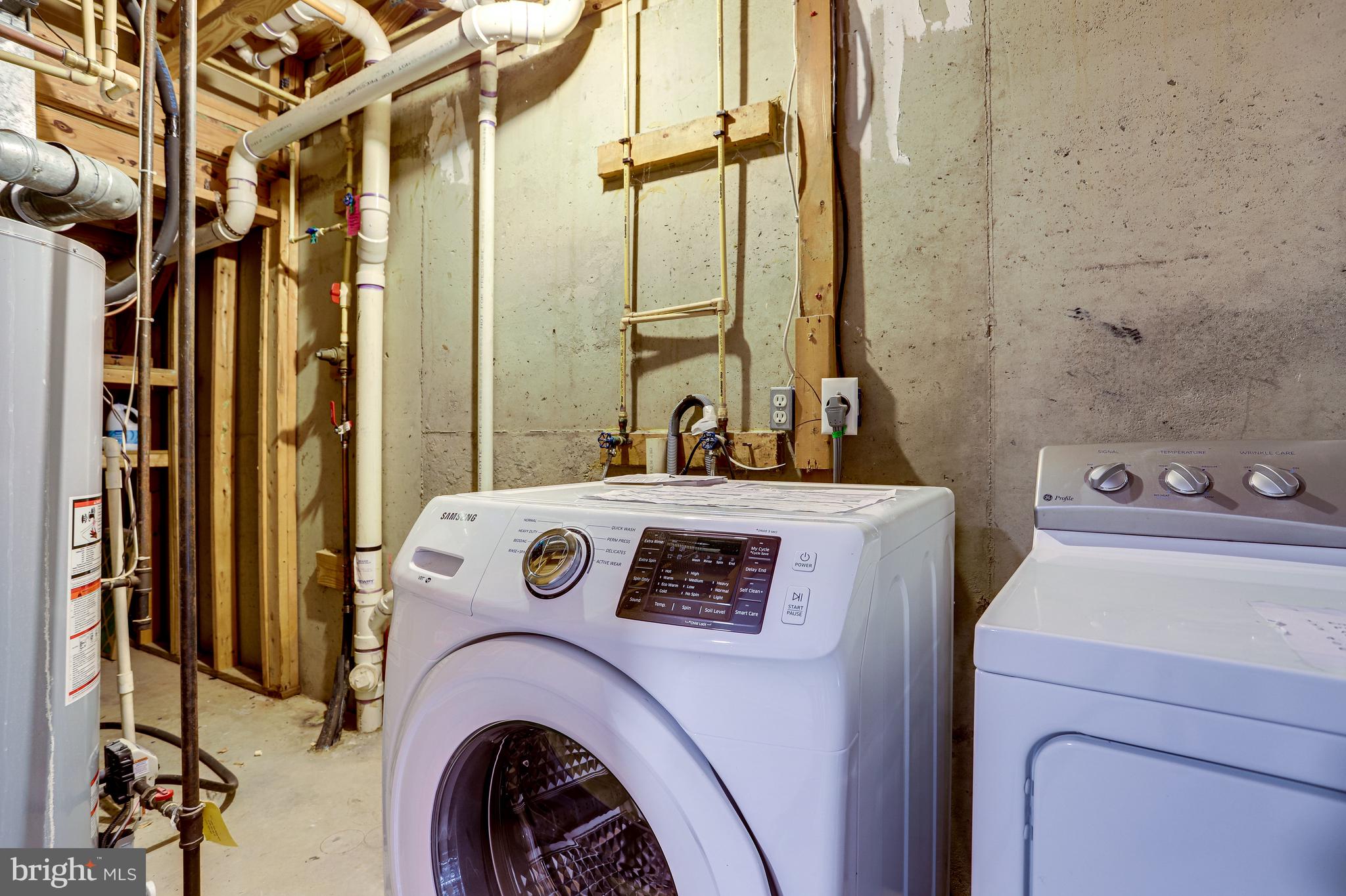 BELMONT GREENE - Residential Lease