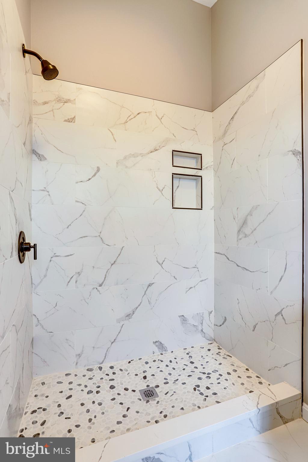 BELMONT GREENE - Residential Lease