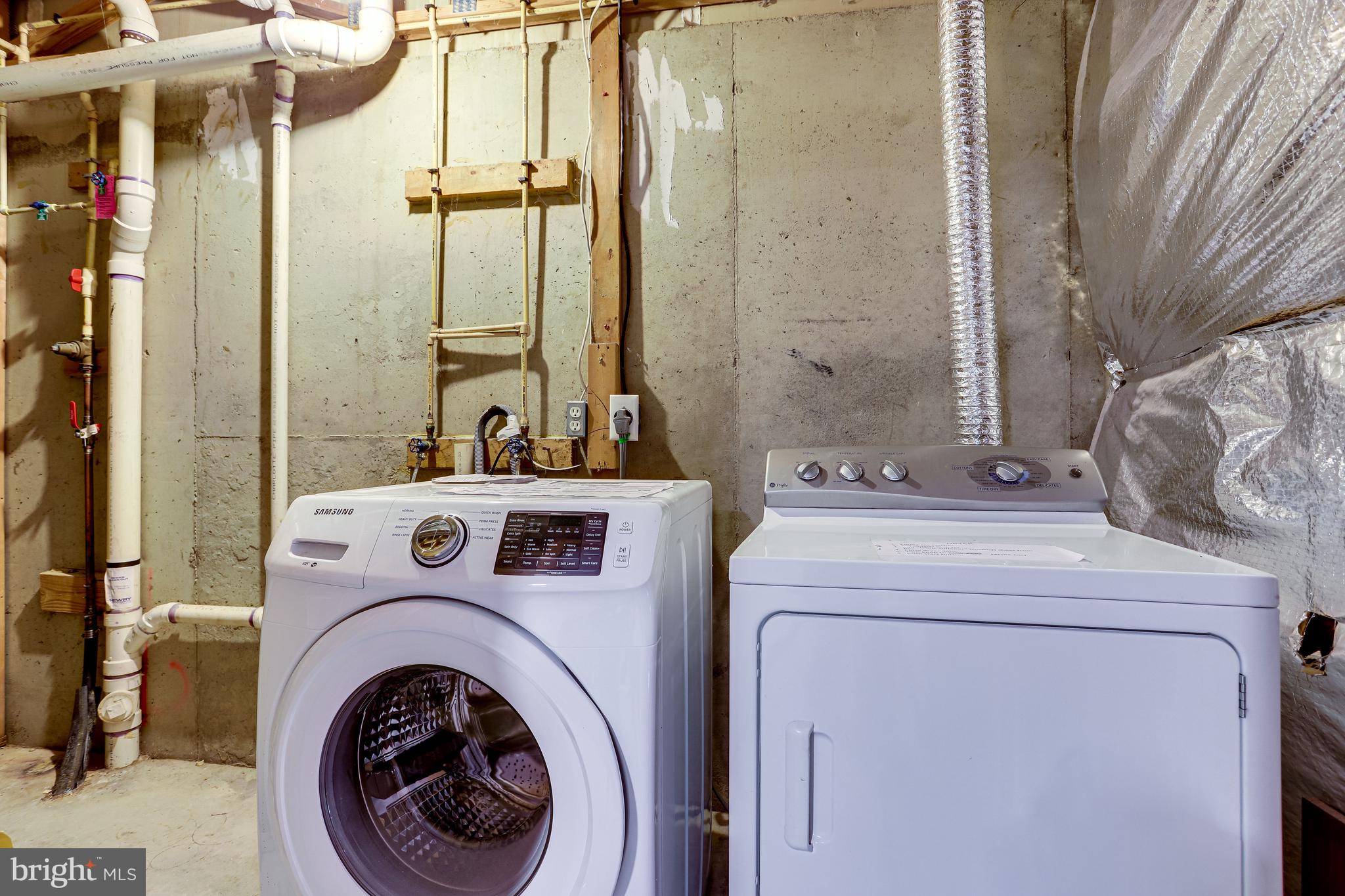 BELMONT GREENE - Residential Lease