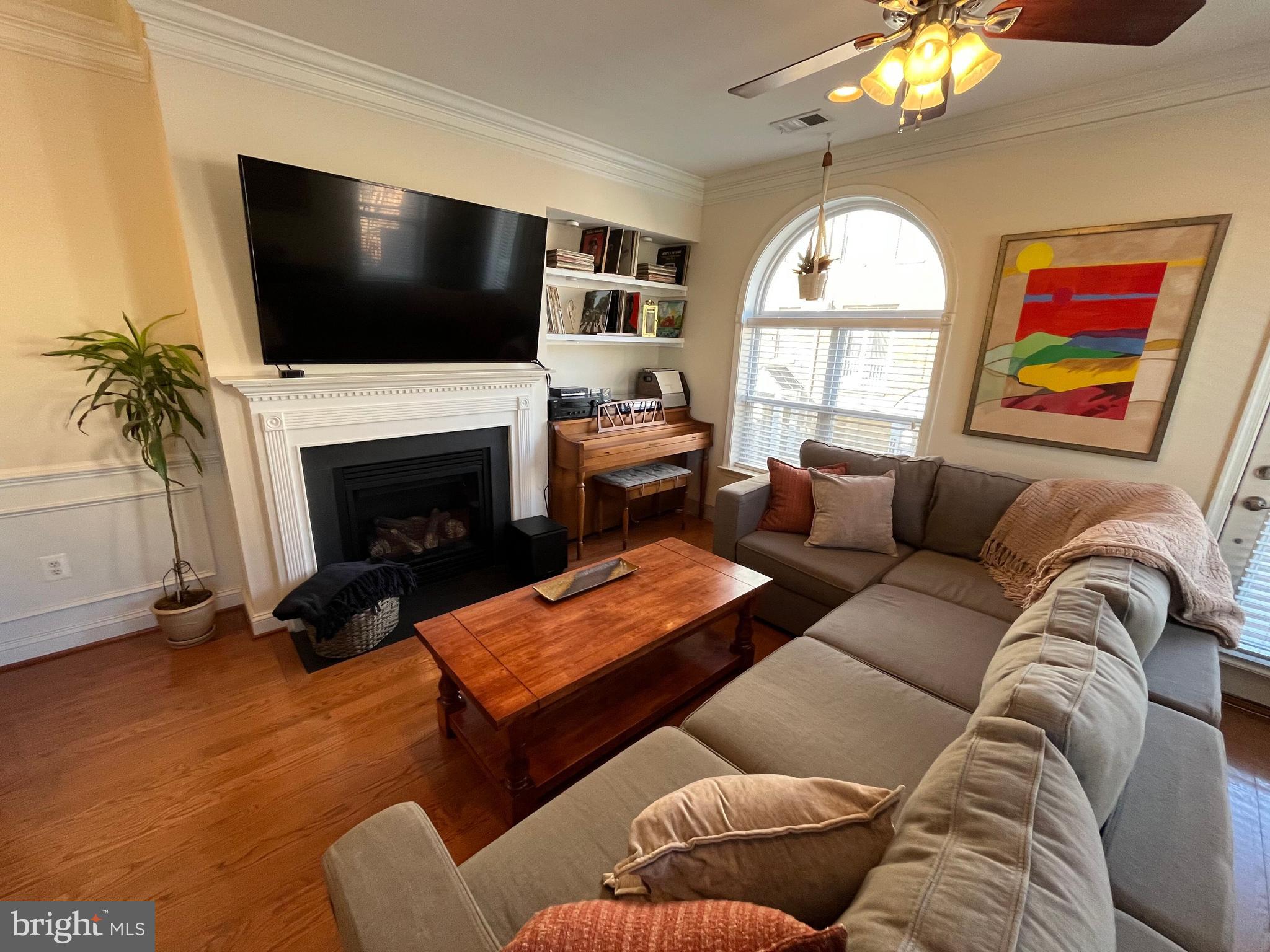 FELLS POINT HISTORIC DISTRICT - Residential