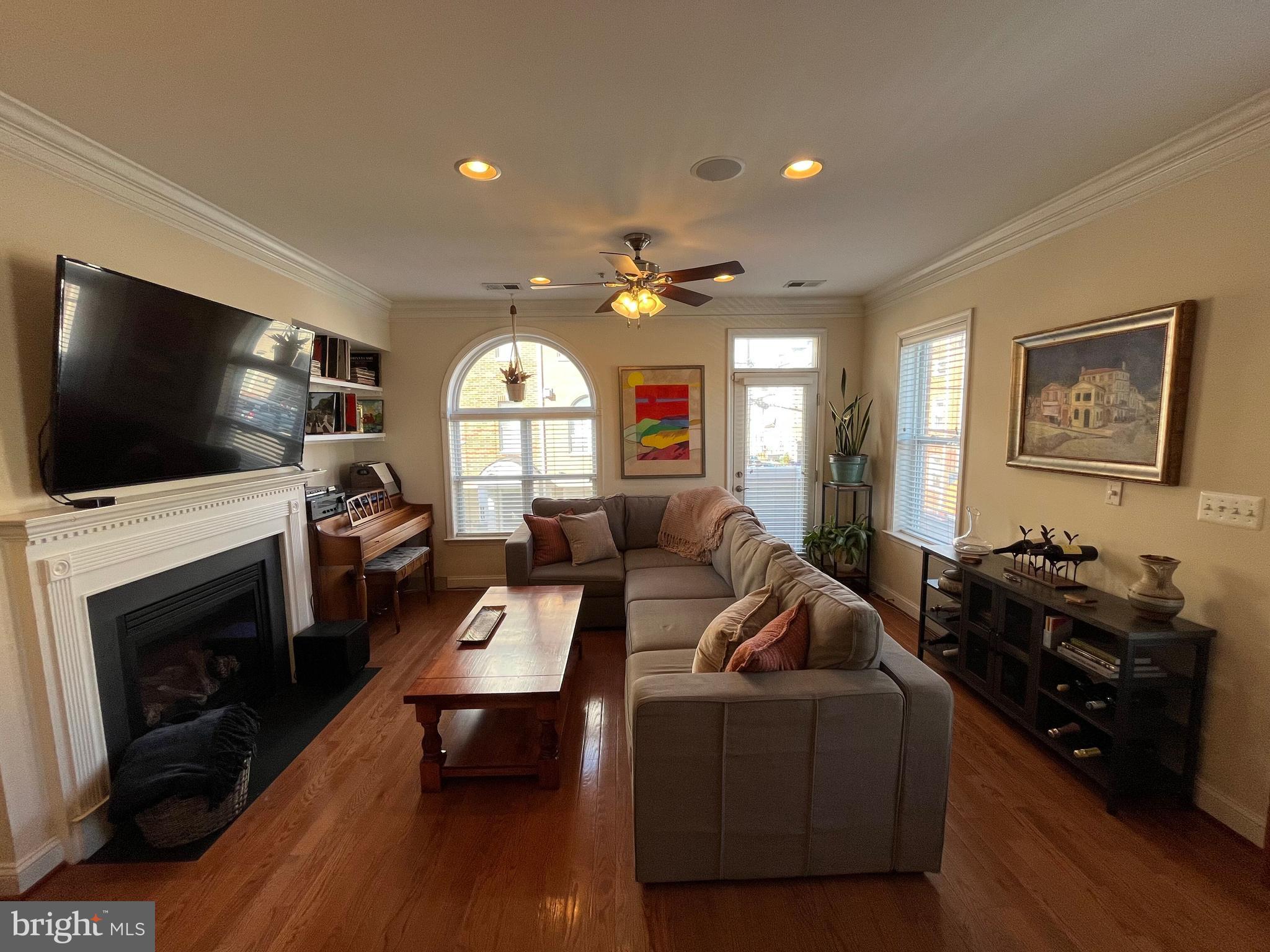 FELLS POINT HISTORIC DISTRICT - Residential