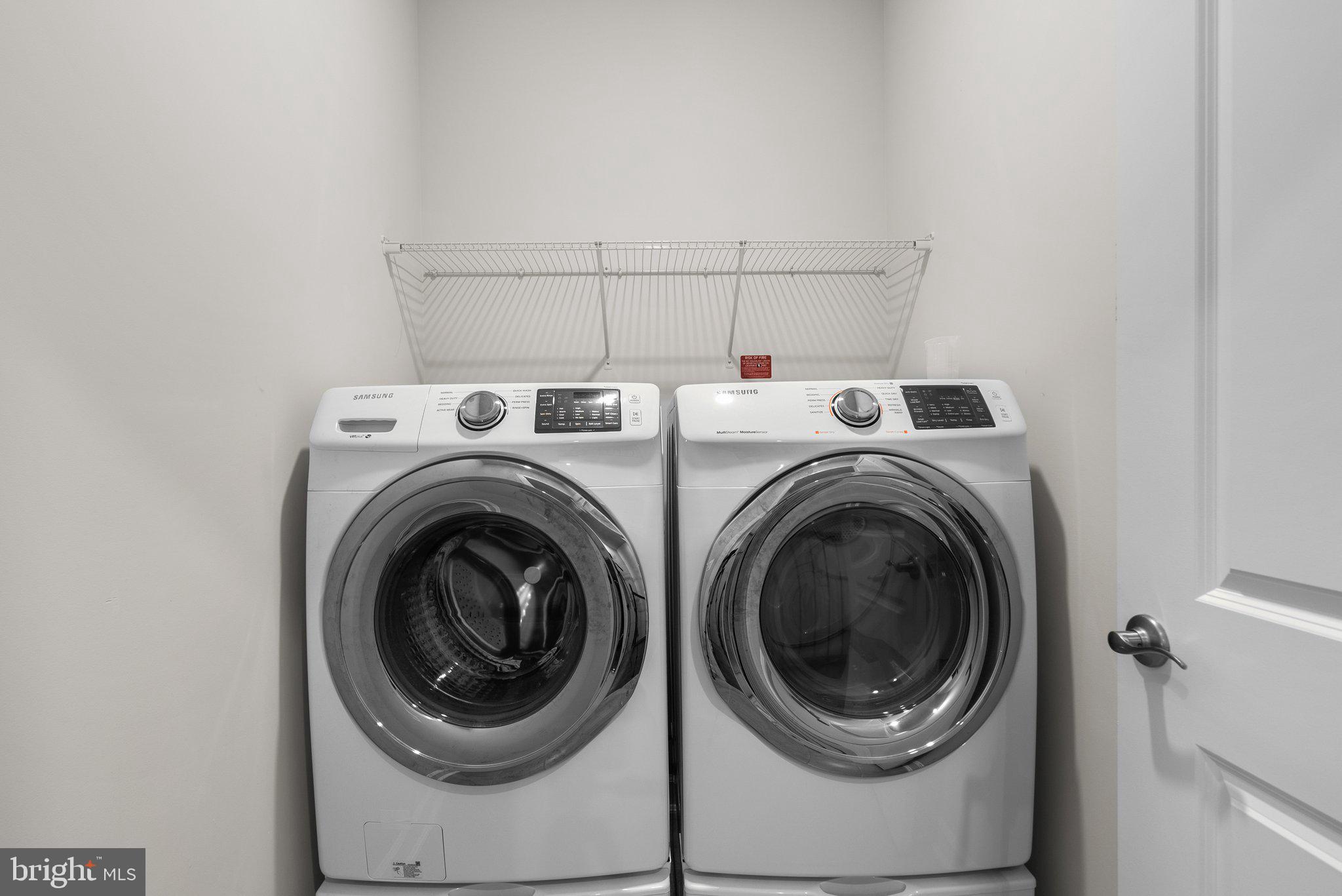 METRO ROW - Residential Lease