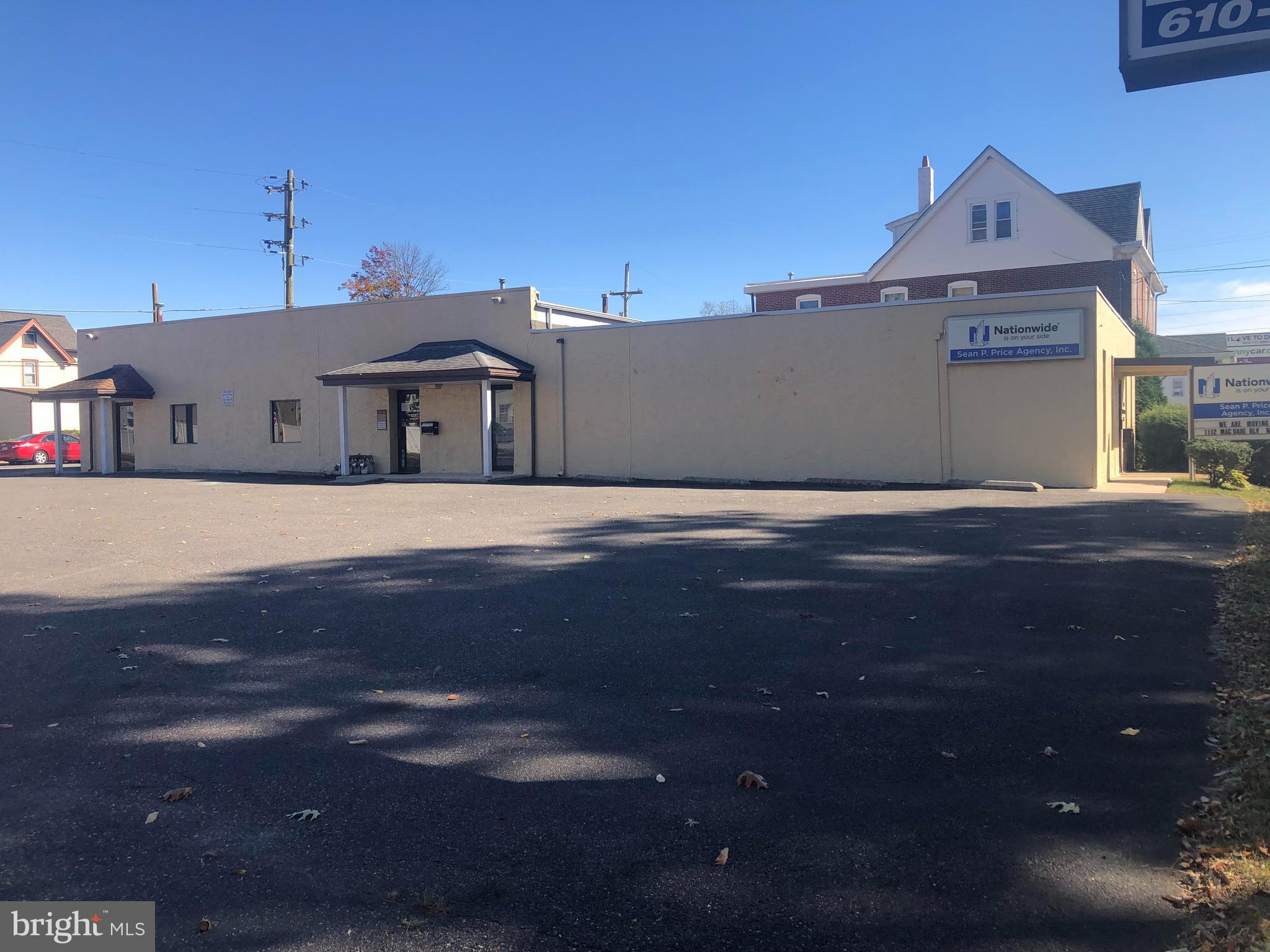 Welcome to 35 Woodland Ave, two unit commercial building is perfect for an office, retail space, or business type of service! Fully rented and 9.4% CAP rate. Major road frontage on Woodland Ave in the business district. With 25 parking spots. Book your appointment today! Owner Financing is available.