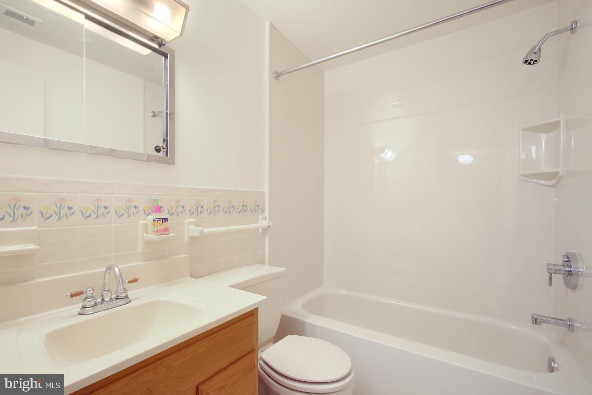 STEDWICK TOWNHOUSES - Residential