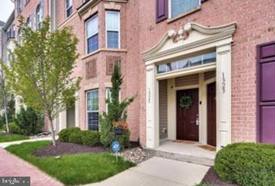 Surrounded by Everything yet so Quiet and so Calm. Beautiful 3 story colonial style townhouse, 3 bedroom 2.5 bath, conveniently located to major transportation routes, shopping and medical facilities. Train station in walking distance. BWI a few miles away. Minutes away from Fort Meade. Just a short drive to Arundel Mills Malls and Live Casino. One car rear garage parking. Lighted  side walks, great for an evening walk or early morning run.