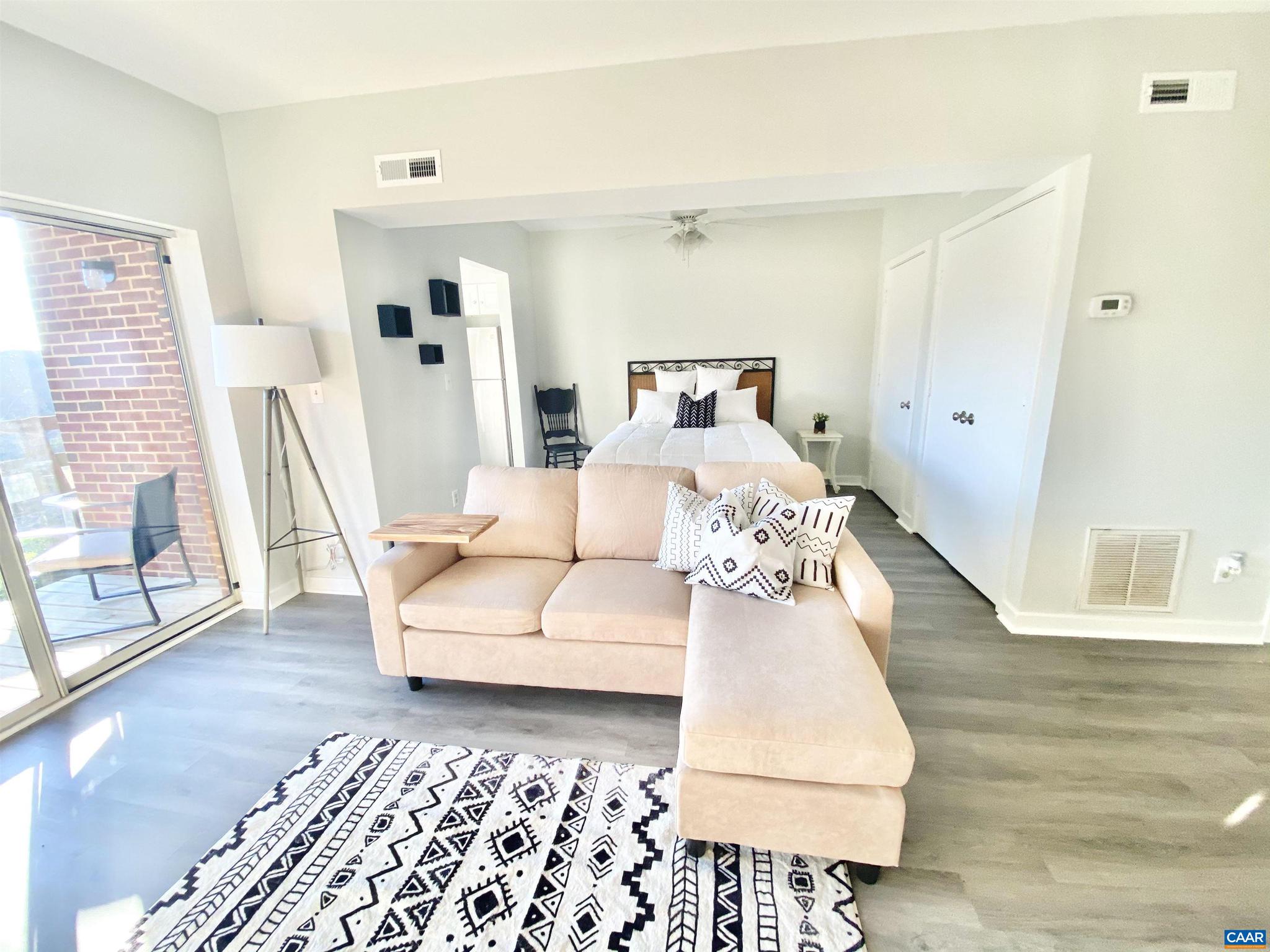 MONTICELLO OVERLOOK CONDOMINIUMS - Residential Lease