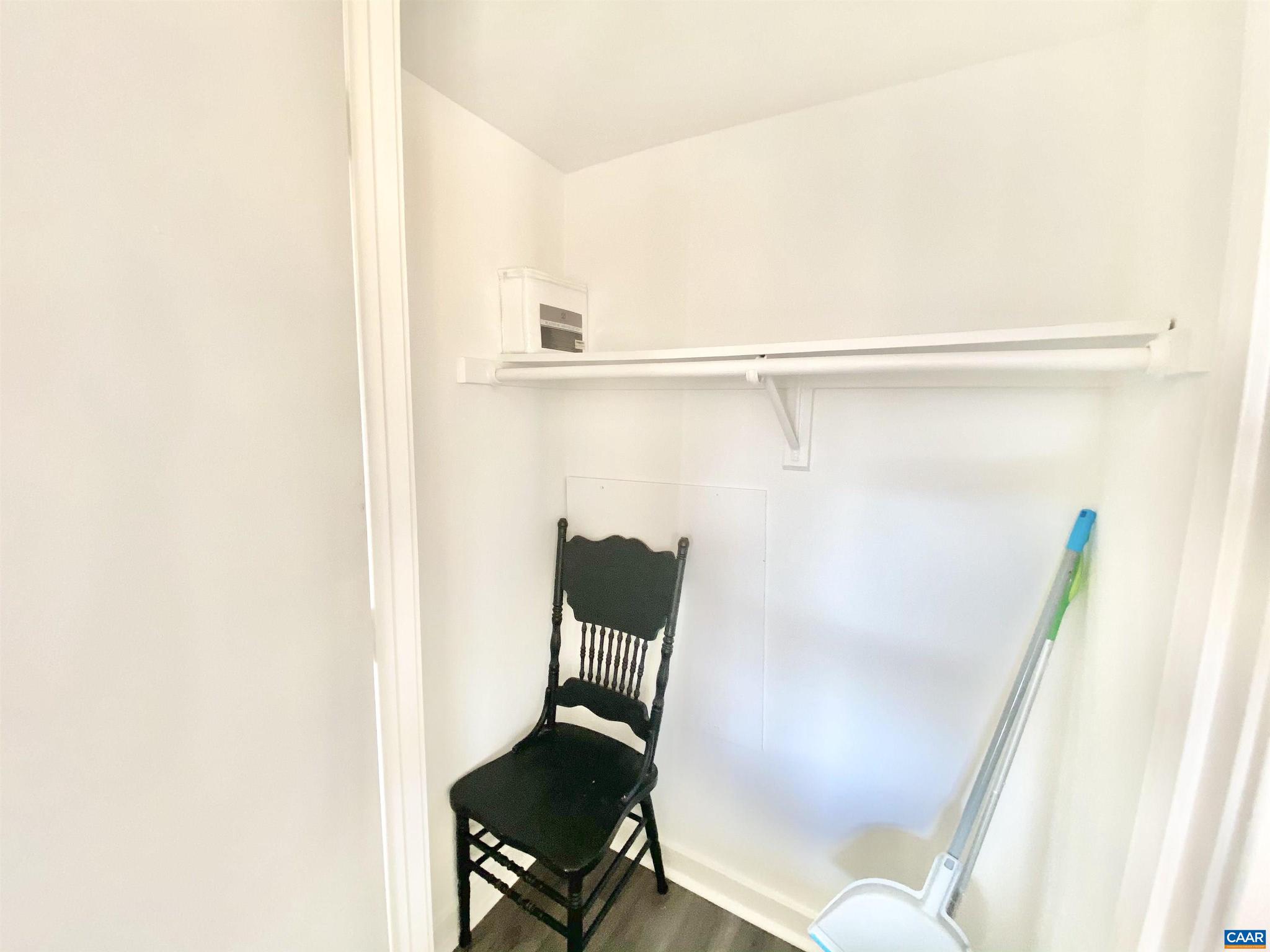 MONTICELLO OVERLOOK CONDOMINIUMS - Residential Lease