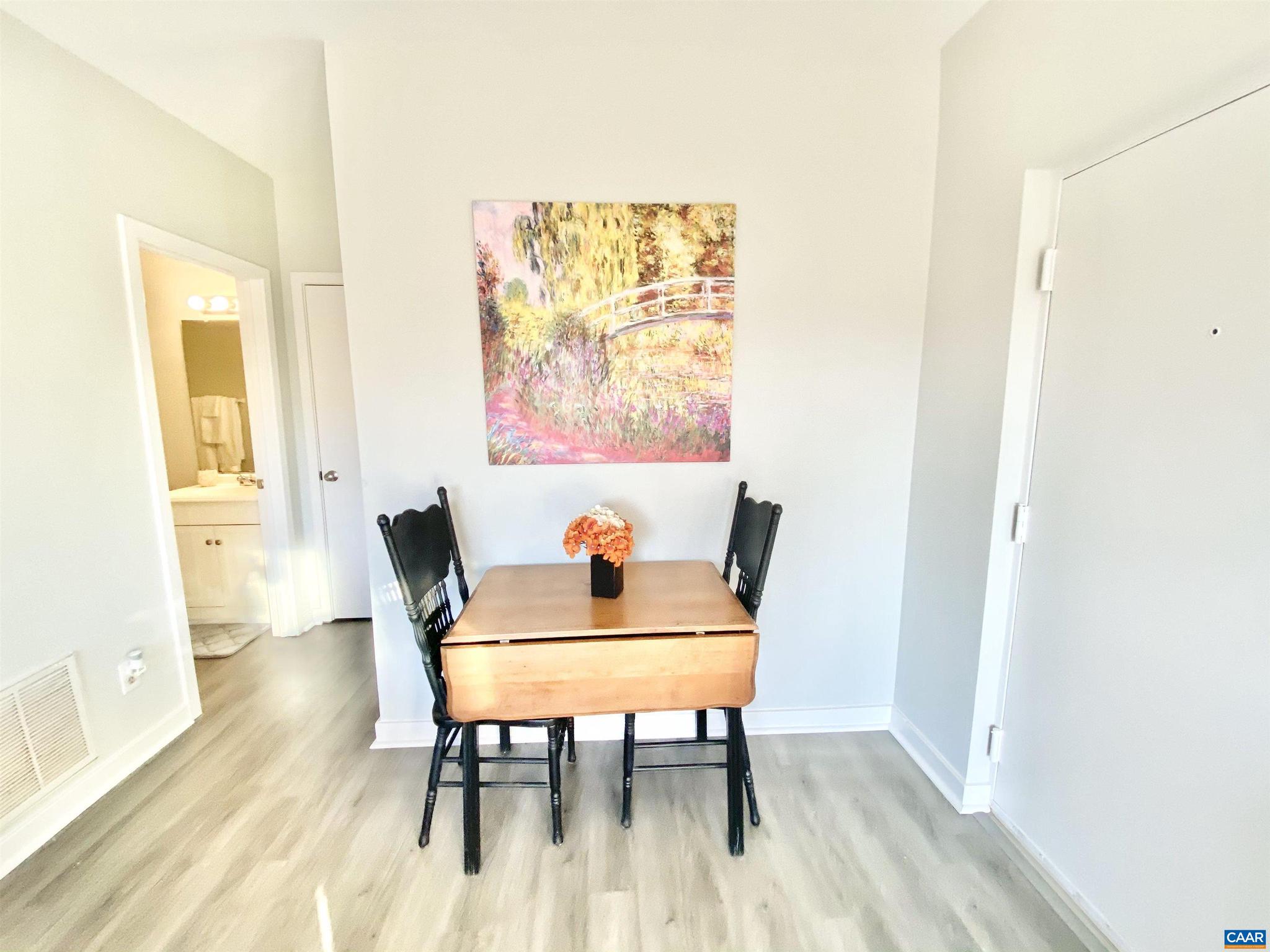 MONTICELLO OVERLOOK CONDOMINIUMS - Residential Lease