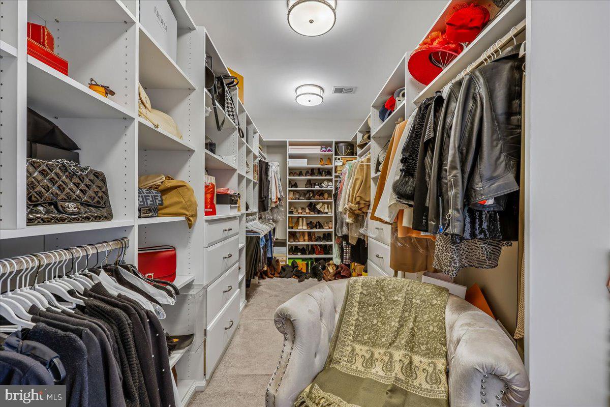 SLEEPY HOLLOW - Residential