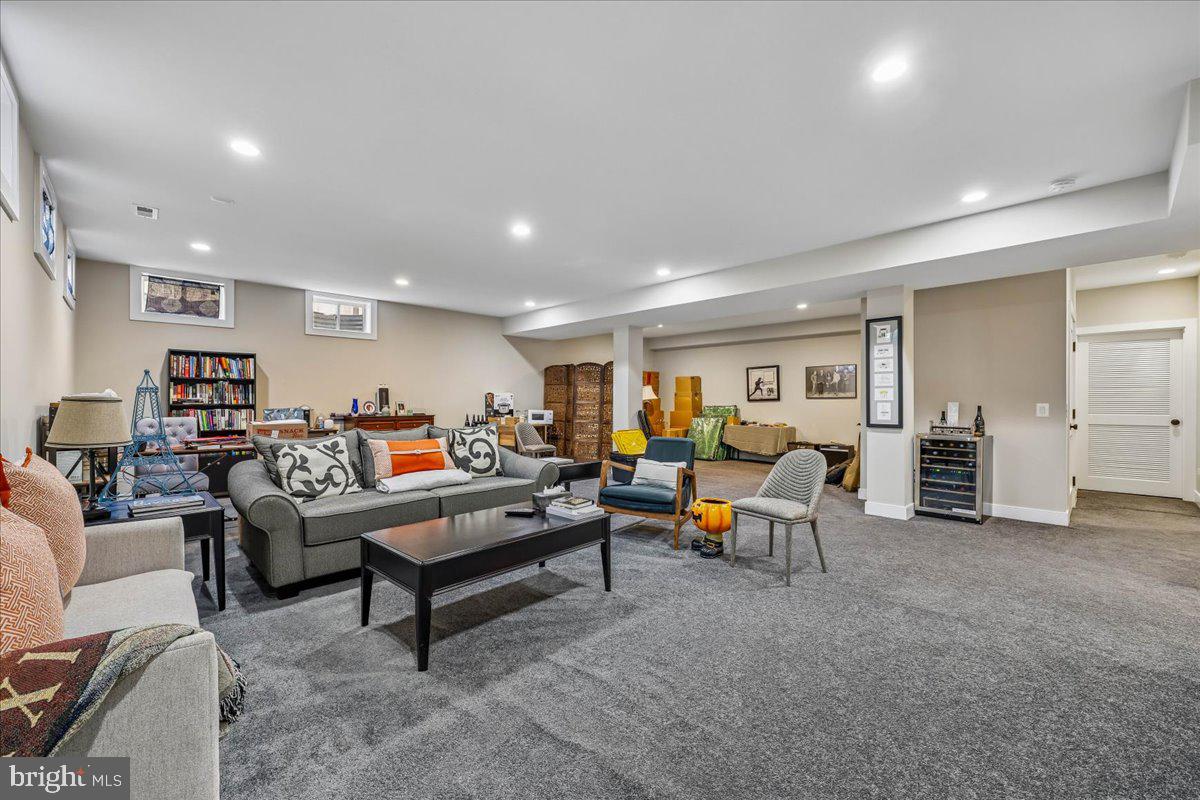 SLEEPY HOLLOW - Residential