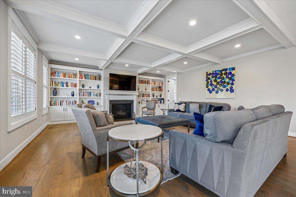 SLEEPY HOLLOW - Residential