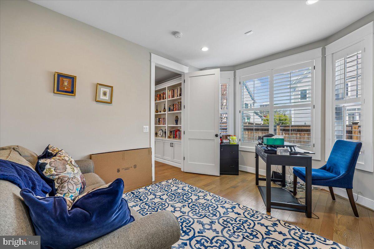 SLEEPY HOLLOW - Residential