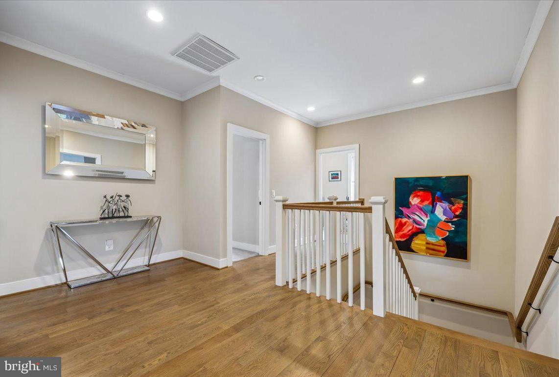 SLEEPY HOLLOW - Residential