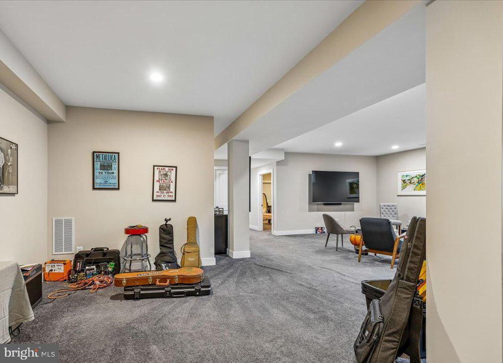 SLEEPY HOLLOW - Residential