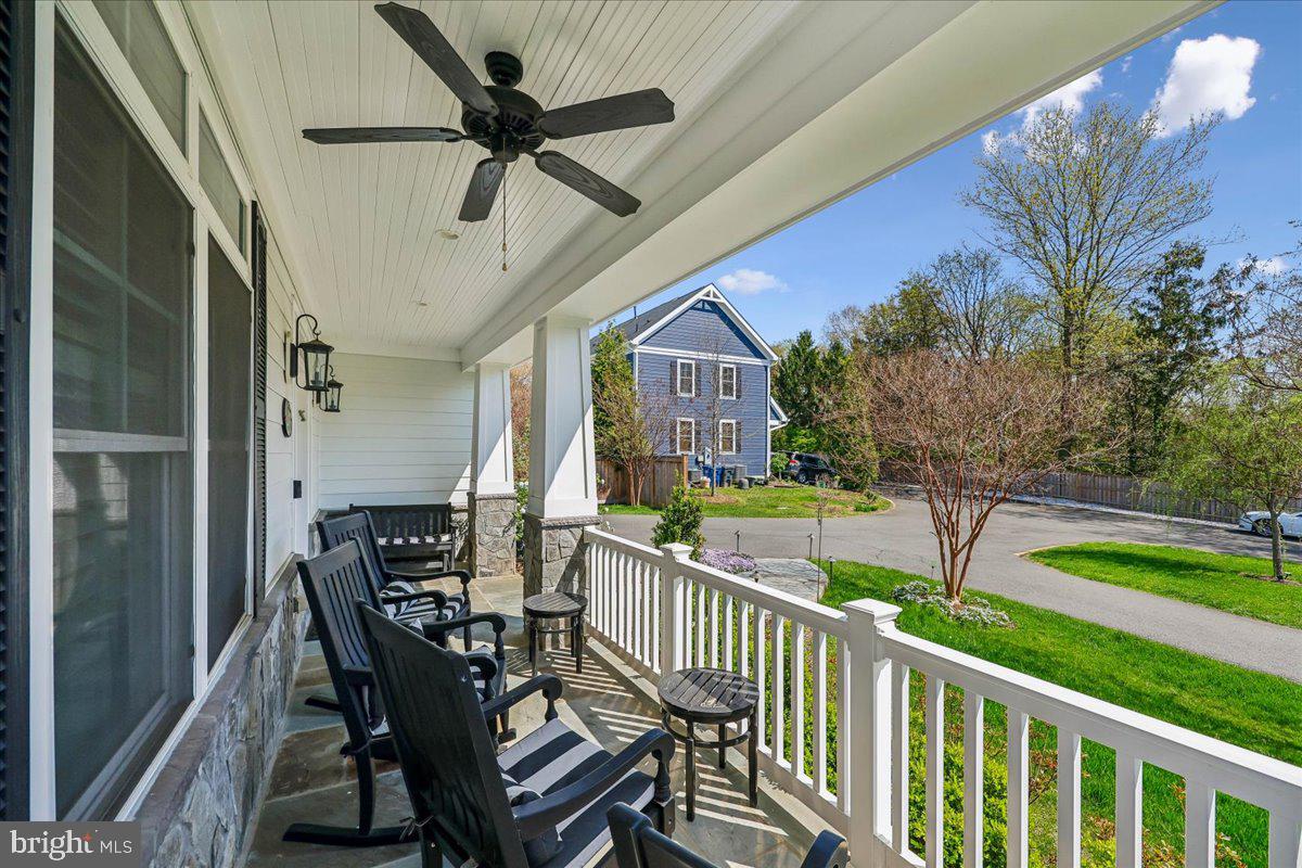 SLEEPY HOLLOW - Residential