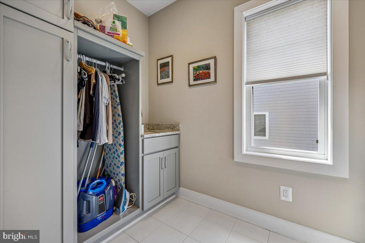 SLEEPY HOLLOW - Residential