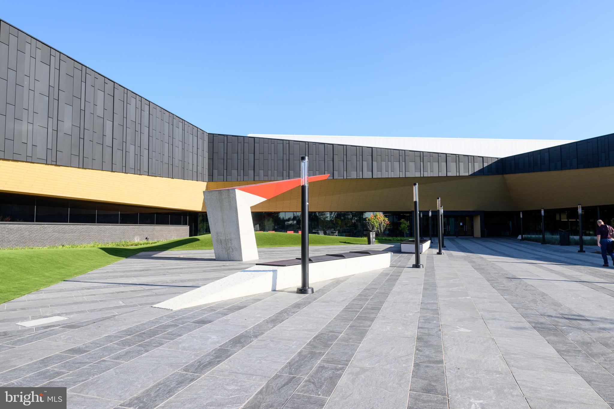 VILLAGE OF WAXPOOL - Residential