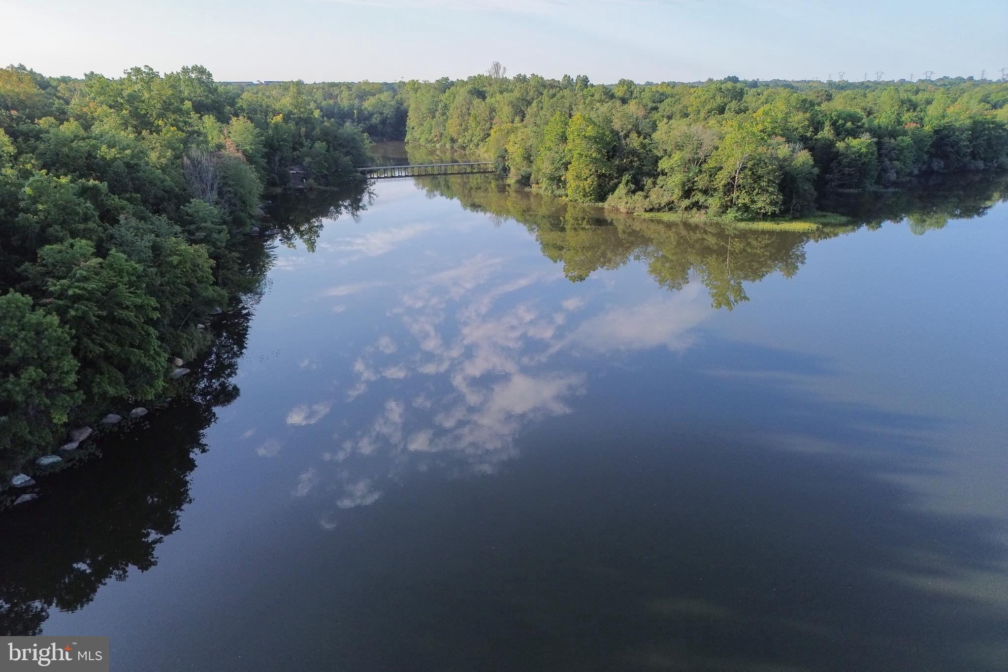 VILLAGE OF WAXPOOL - Residential