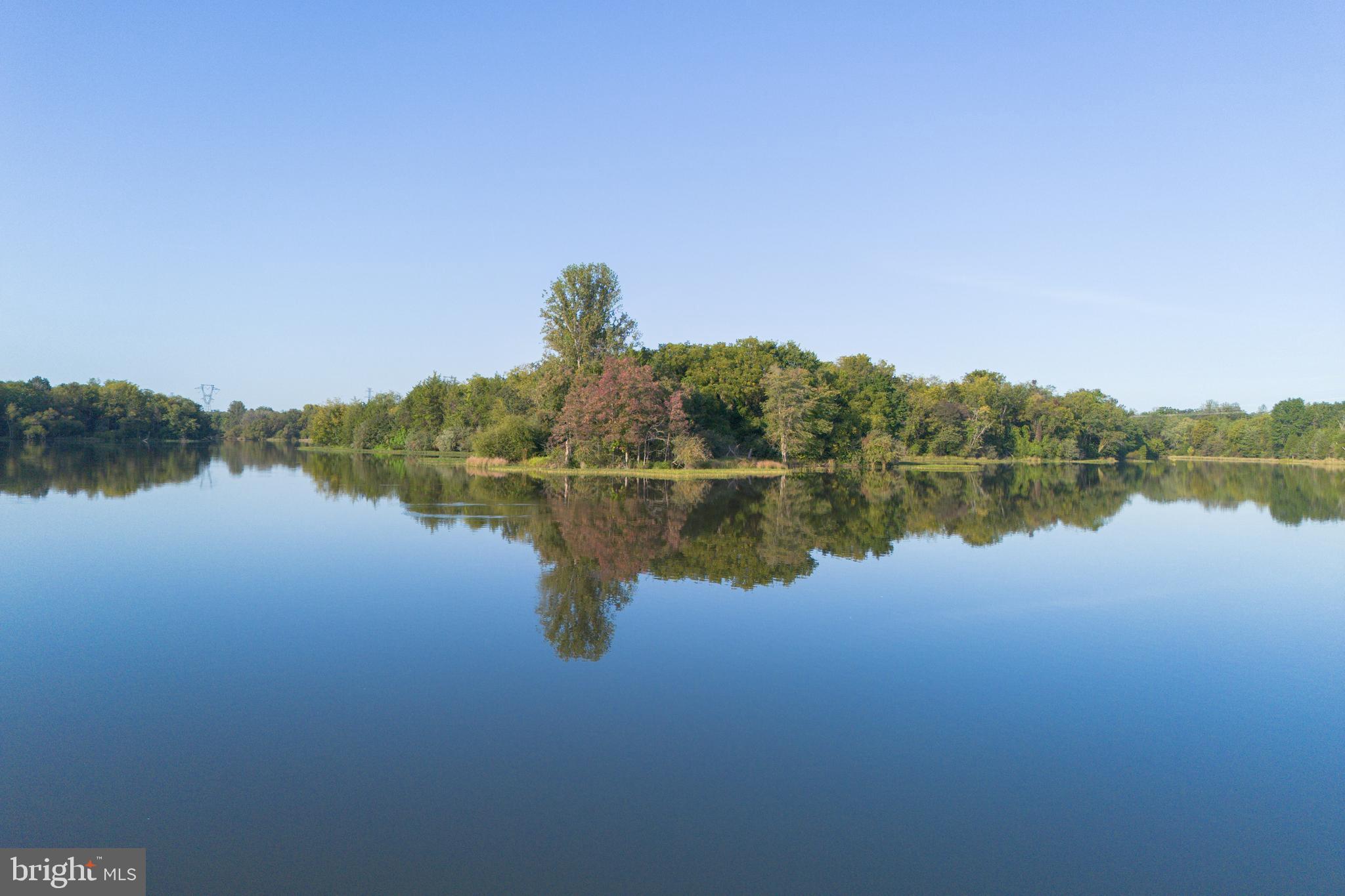 VILLAGE OF WAXPOOL - Residential