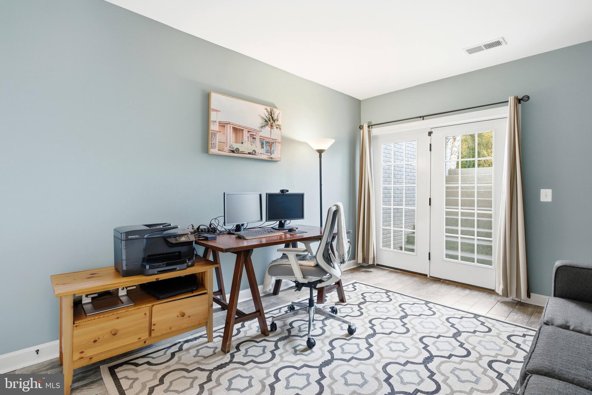 VILLAGE OF WAXPOOL - Residential