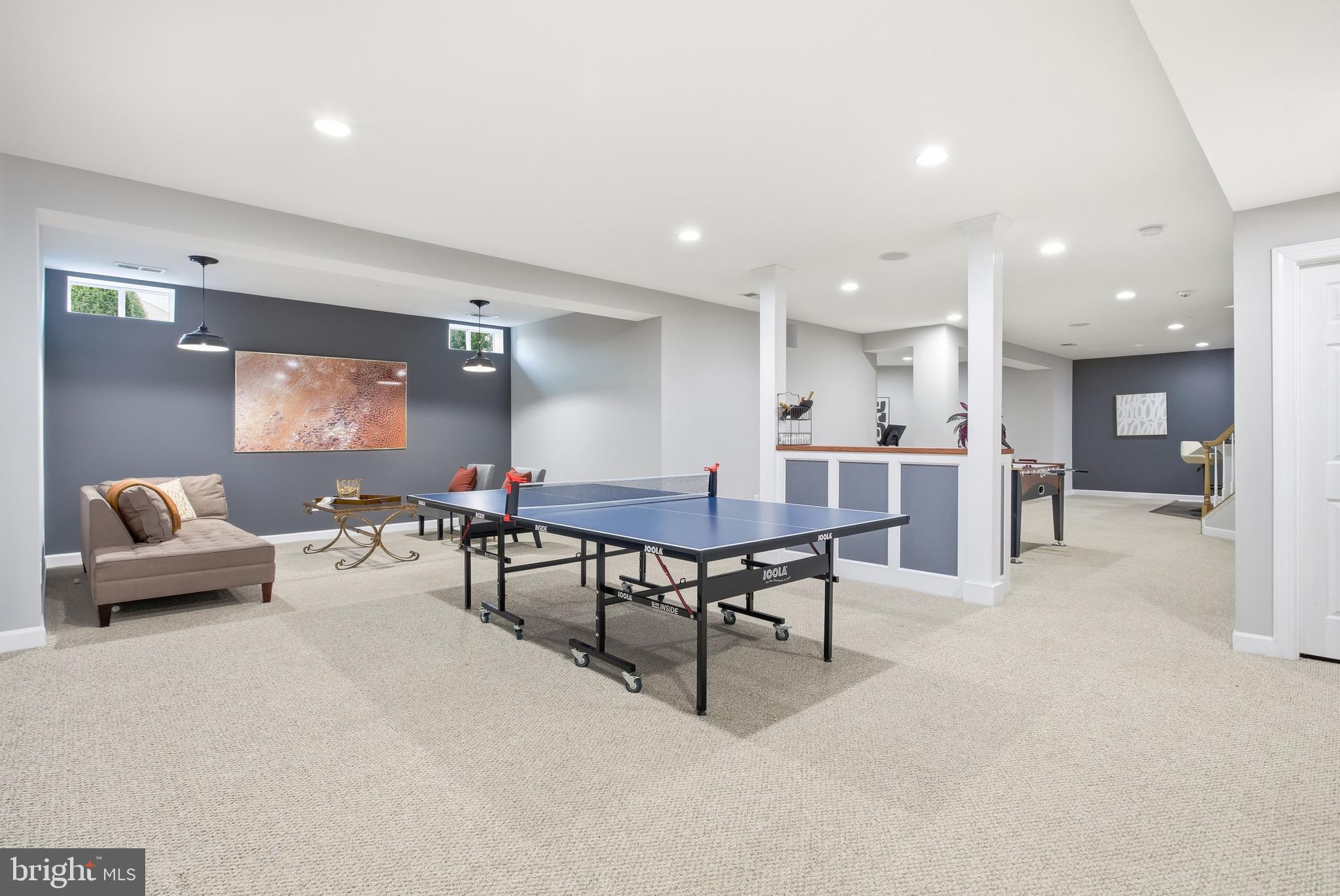 VILLAGE OF WAXPOOL - Residential