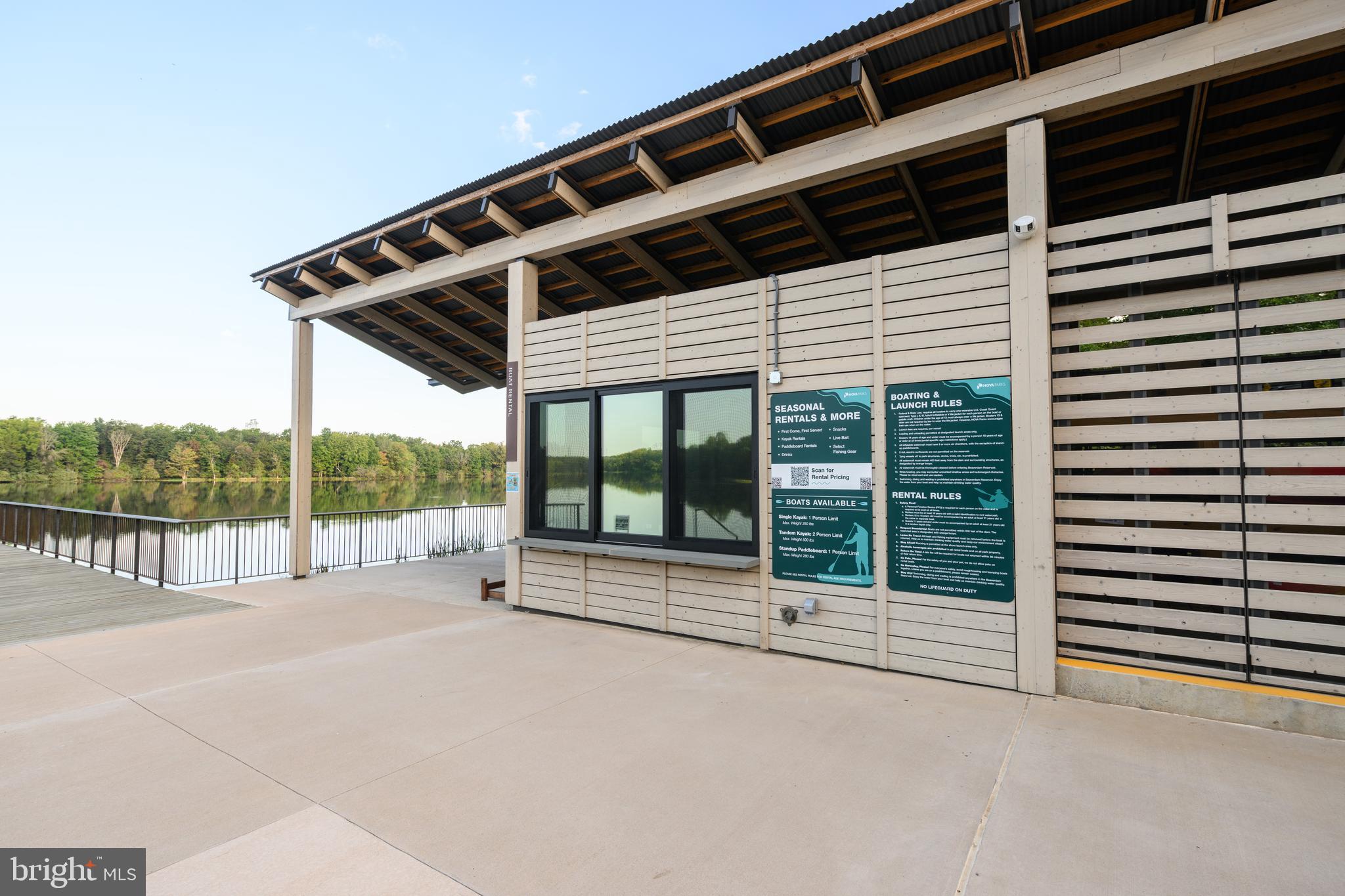 VILLAGE OF WAXPOOL - Residential