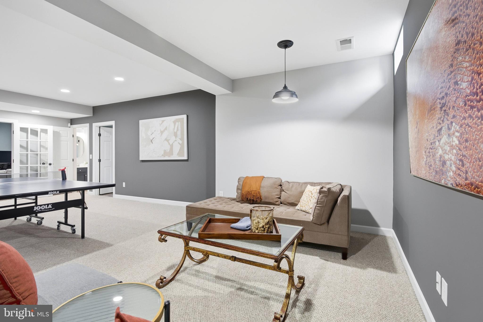 VILLAGE OF WAXPOOL - Residential