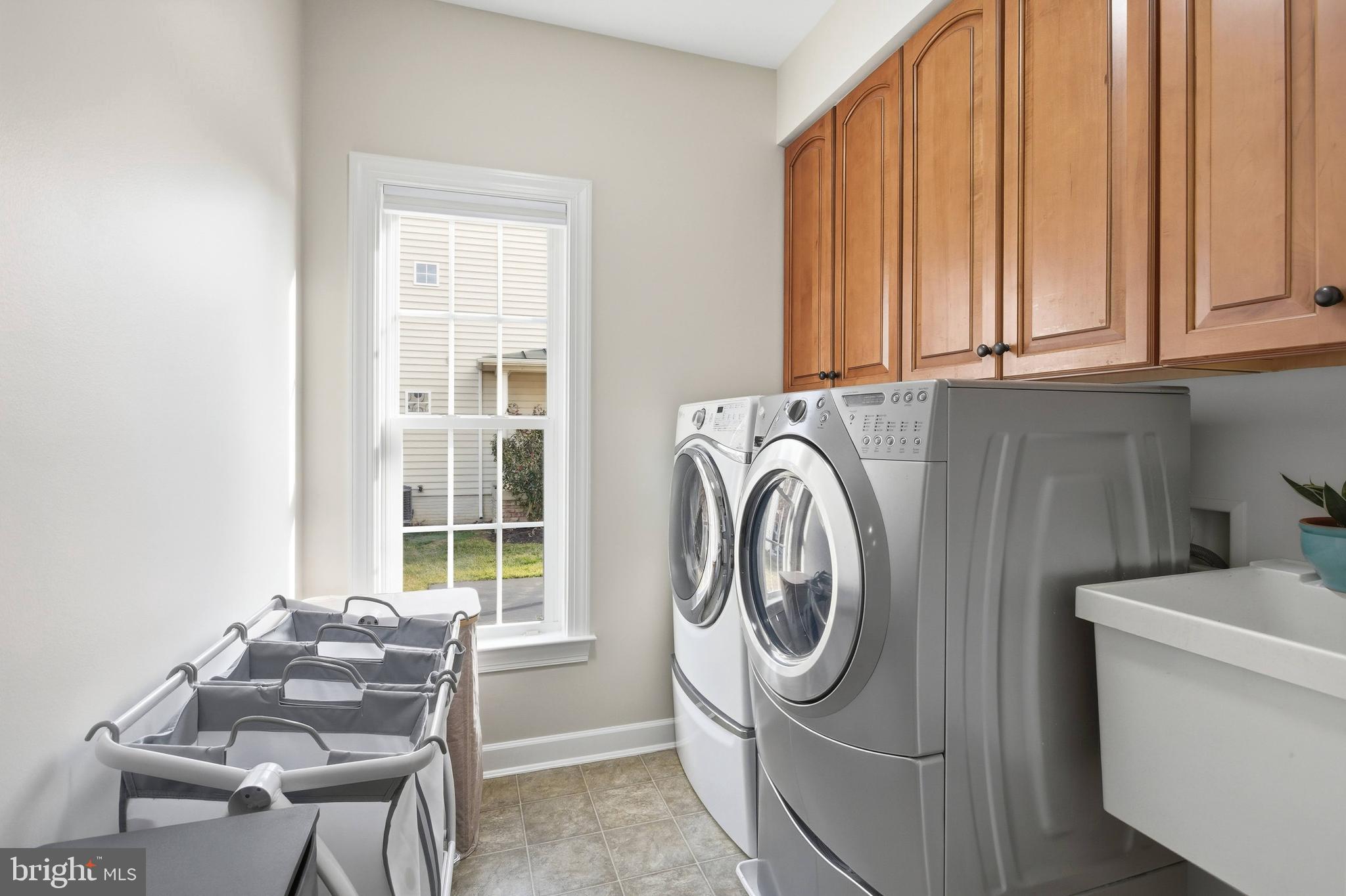 VILLAGE OF WAXPOOL - Residential